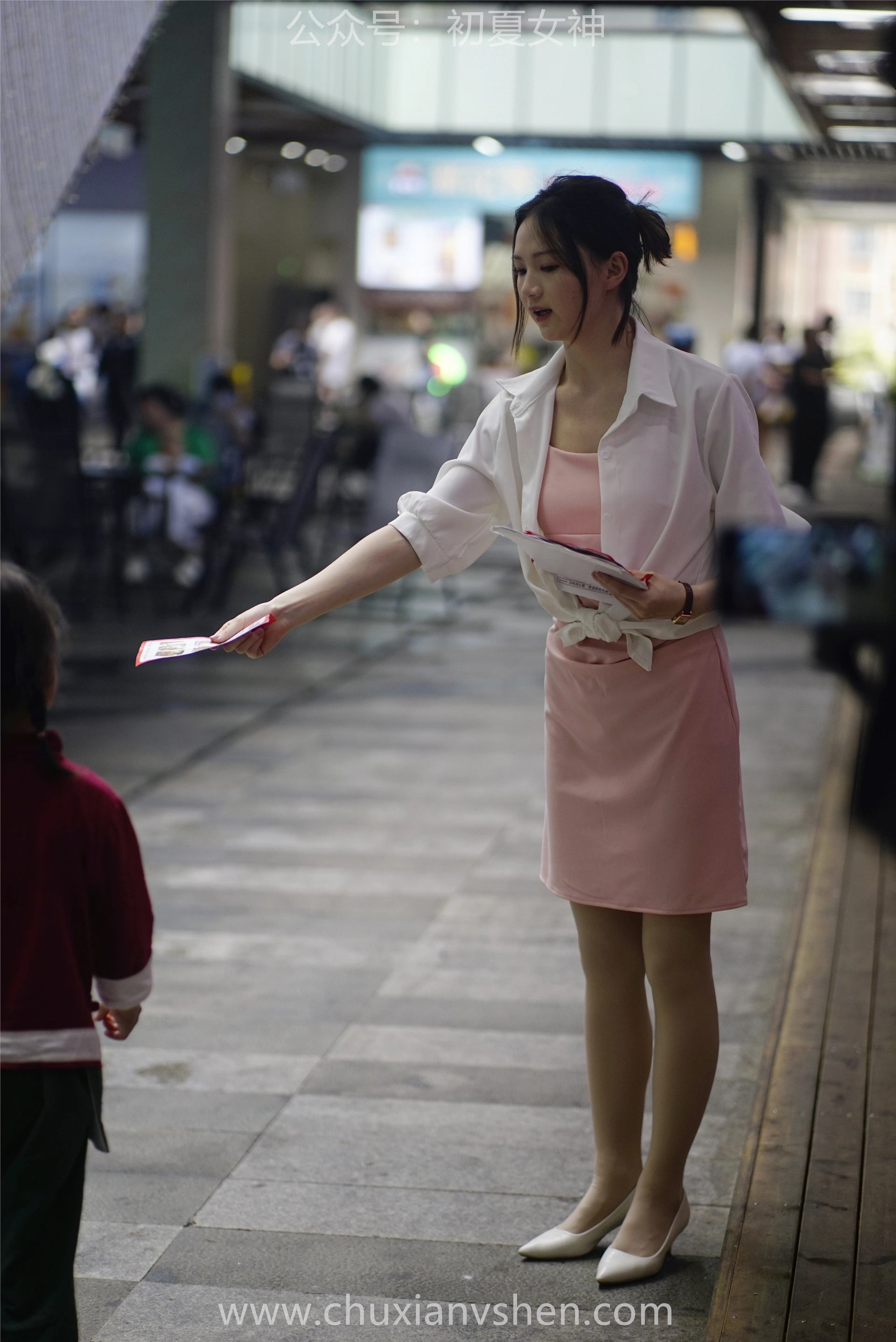 初夏女神 NO.066 大发 周末兼职[226P+1V／7.36GB]