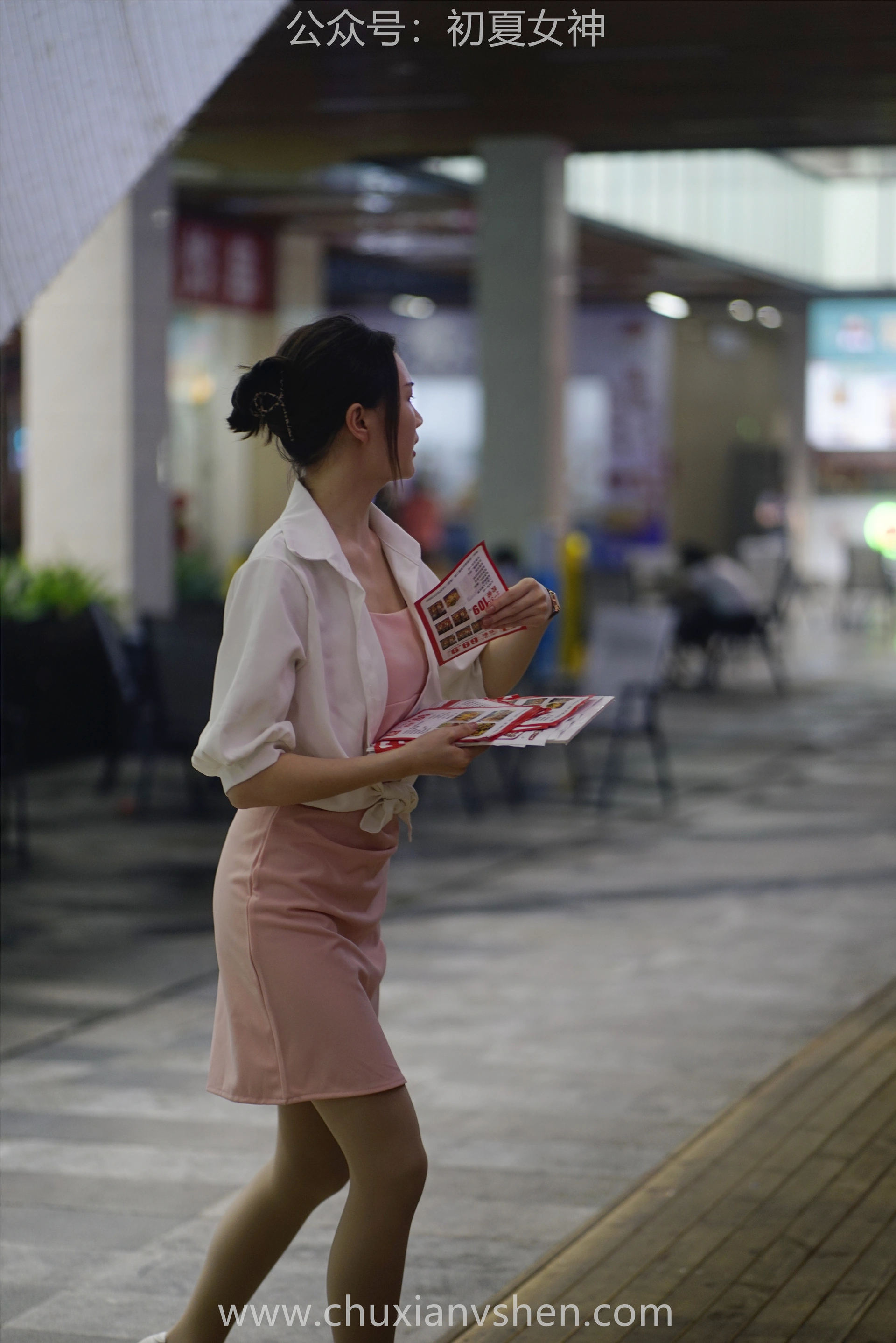 初夏女神 NO.066 大发 周末兼职[226P+1V／7.36GB]