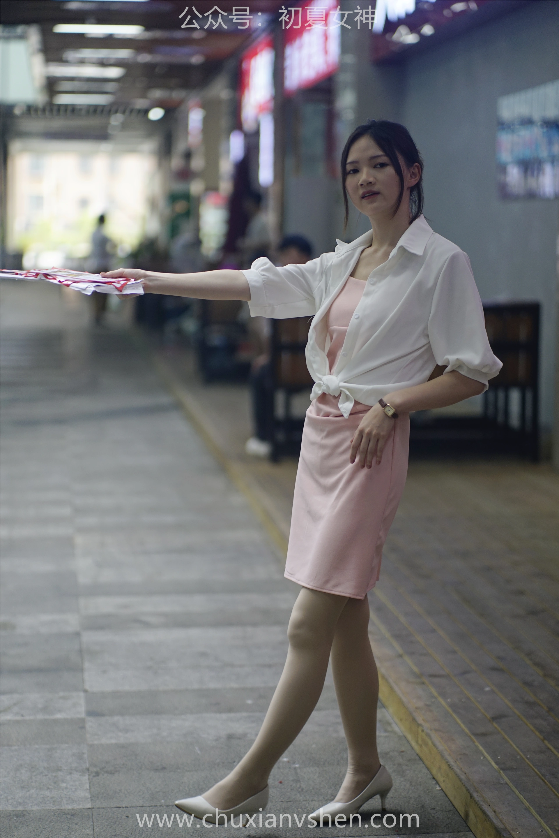 初夏女神 NO.066 大发 周末兼职[226P+1V／7.36GB]