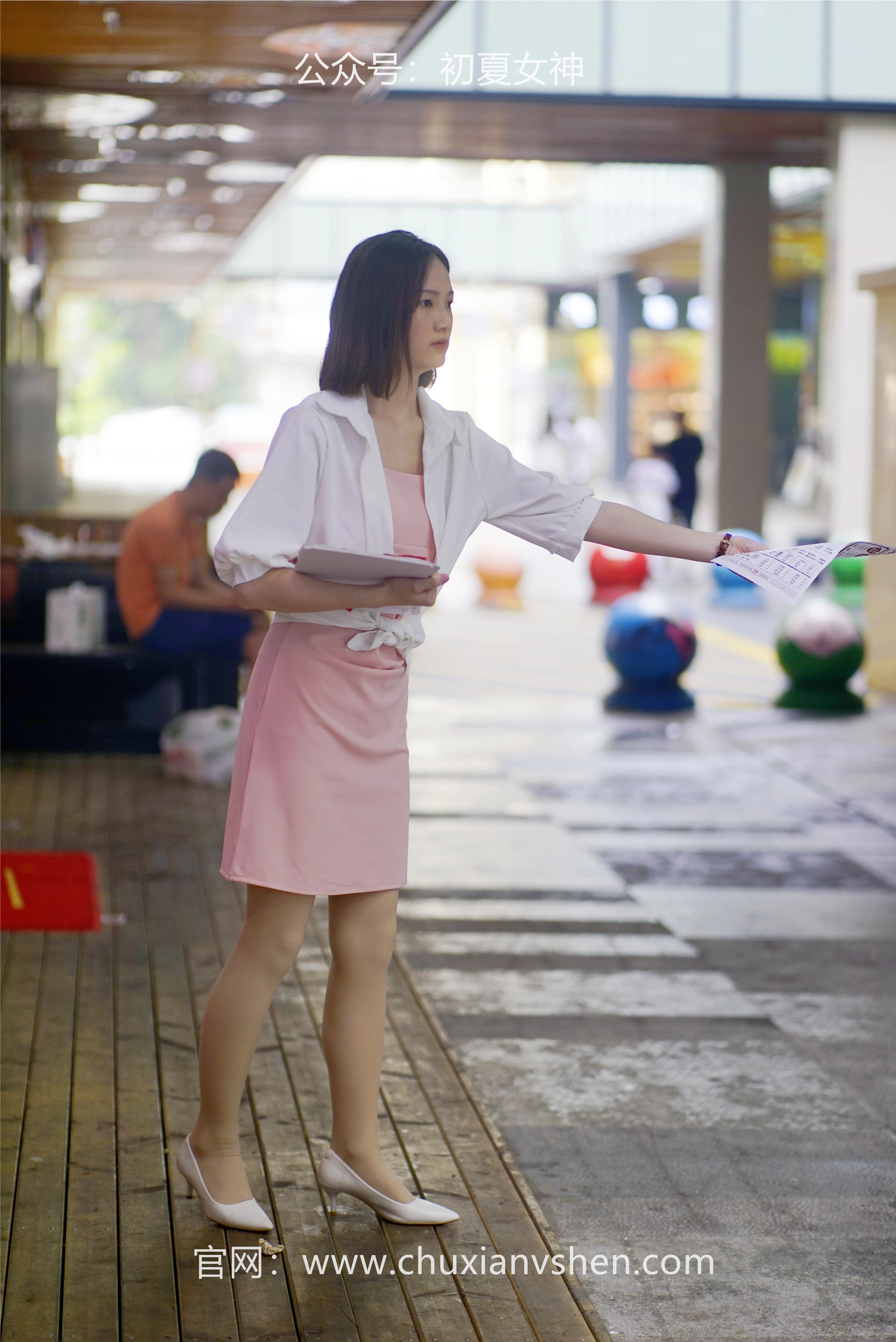 初夏女神 NO.066 大发 周末兼职[226P+1V／7.36GB]