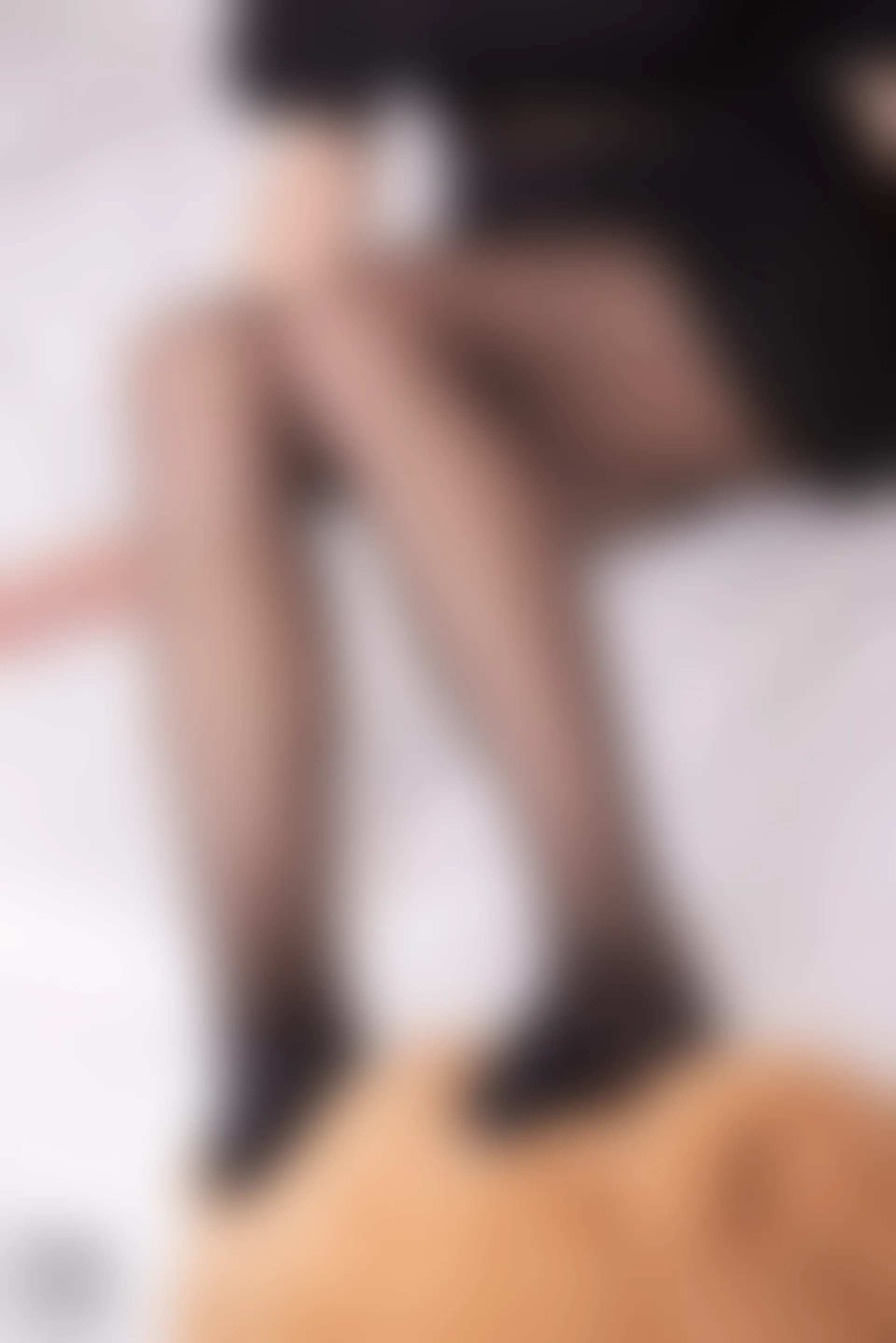 SSA丝社 超清写真 NO.174 蓉蓉 黑色连衣裙黑丝与玩偶互动裸足穿搭示范[135P／1.65GB]