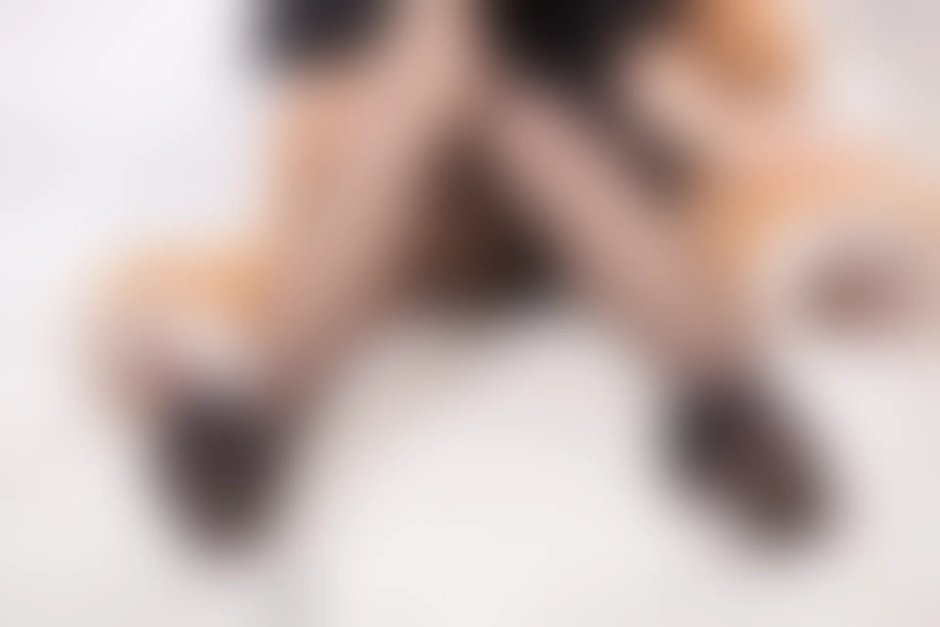 SSA丝社 超清写真 NO.174 蓉蓉 黑色连衣裙黑丝与玩偶互动裸足穿搭示范[135P／1.65GB]