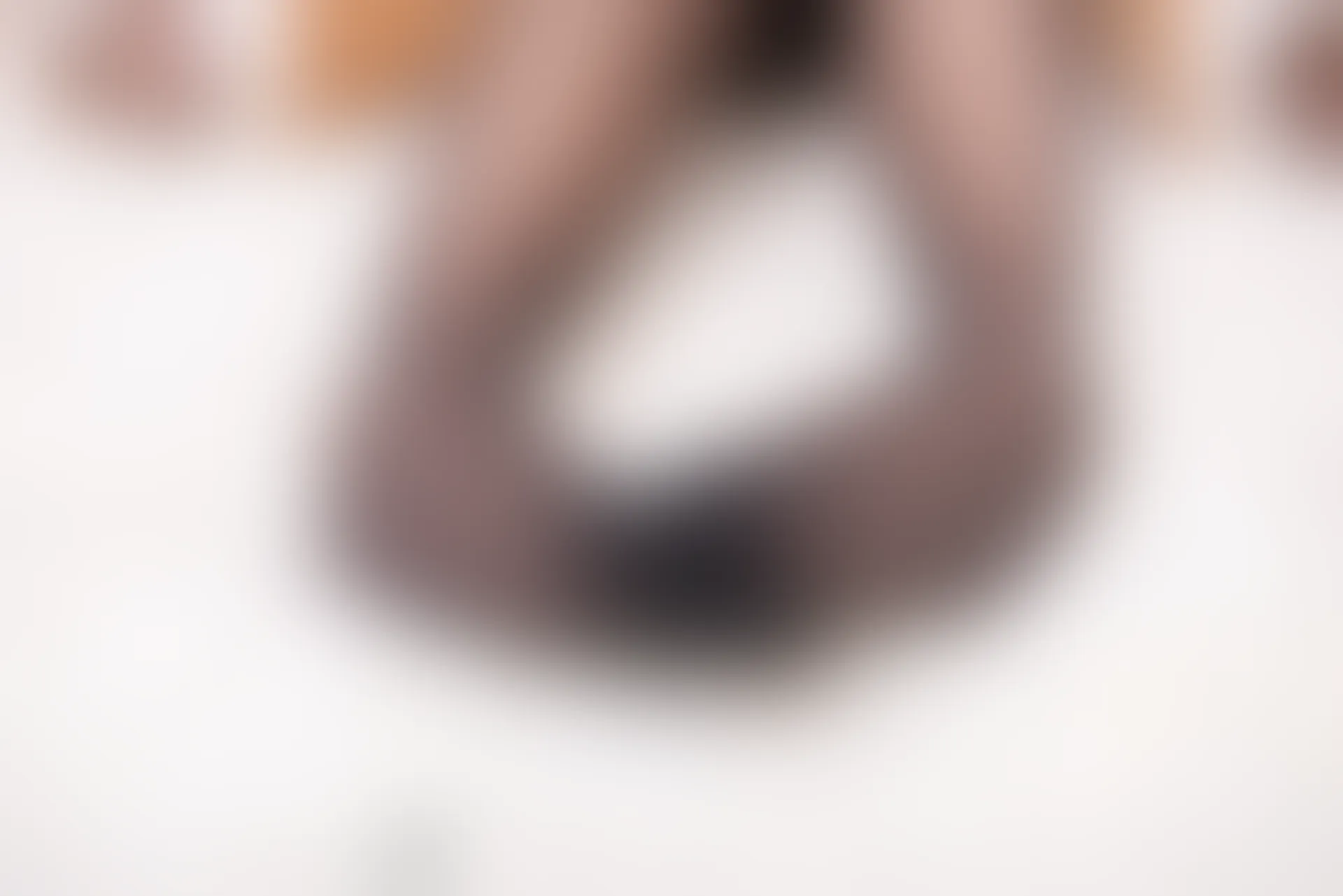SSA丝社 超清写真 NO.174 蓉蓉 黑色连衣裙黑丝与玩偶互动裸足穿搭示范[135P／1.65GB]