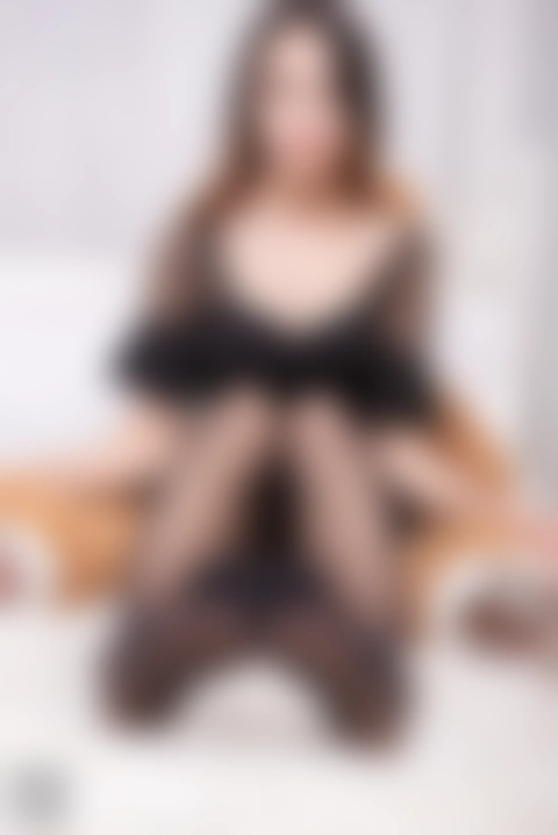 SSA丝社 超清写真 NO.174 蓉蓉 黑色连衣裙黑丝与玩偶互动裸足穿搭示范[135P／1.65GB]