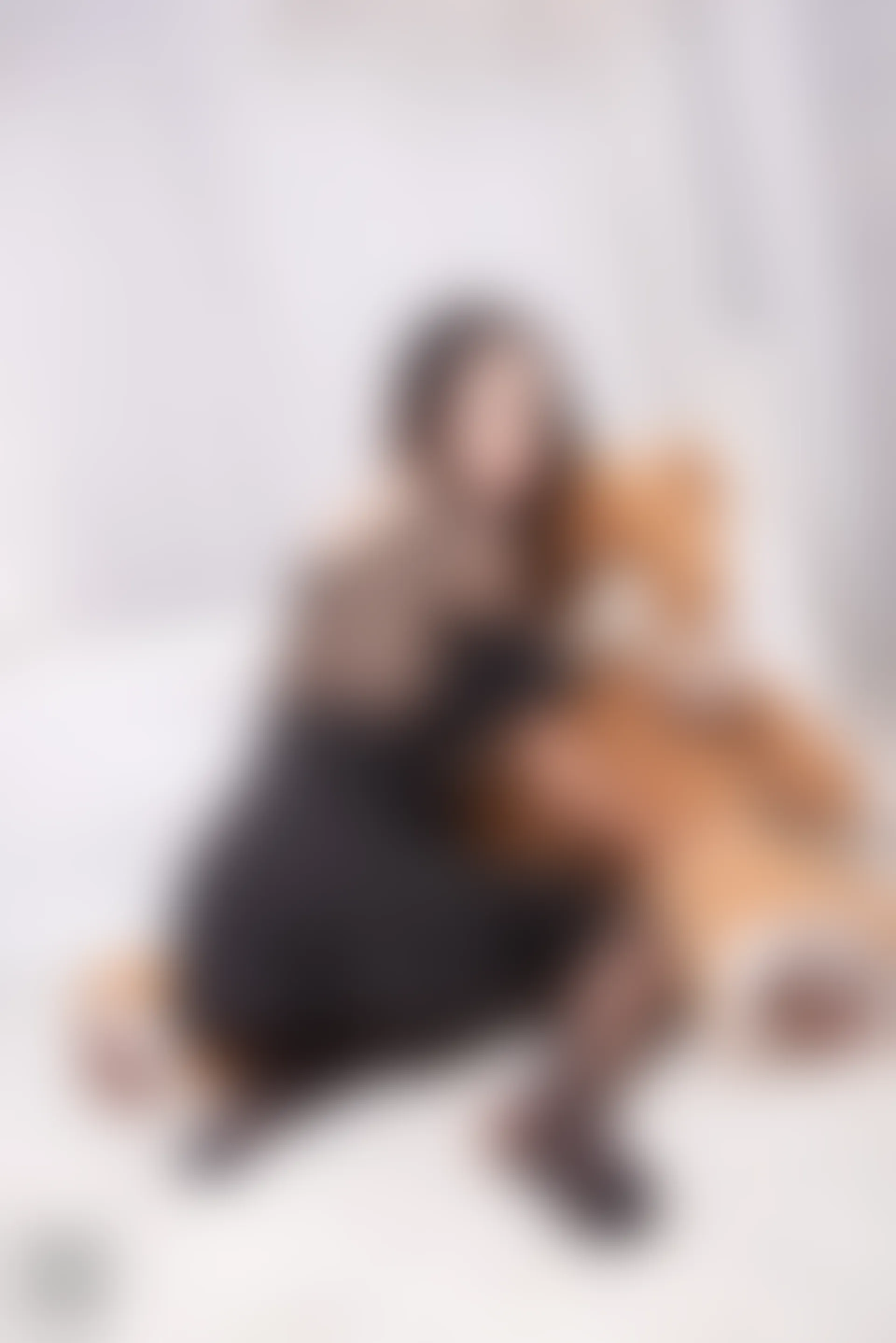 SSA丝社 超清写真 NO.174 蓉蓉 黑色连衣裙黑丝与玩偶互动裸足穿搭示范[135P／1.65GB]