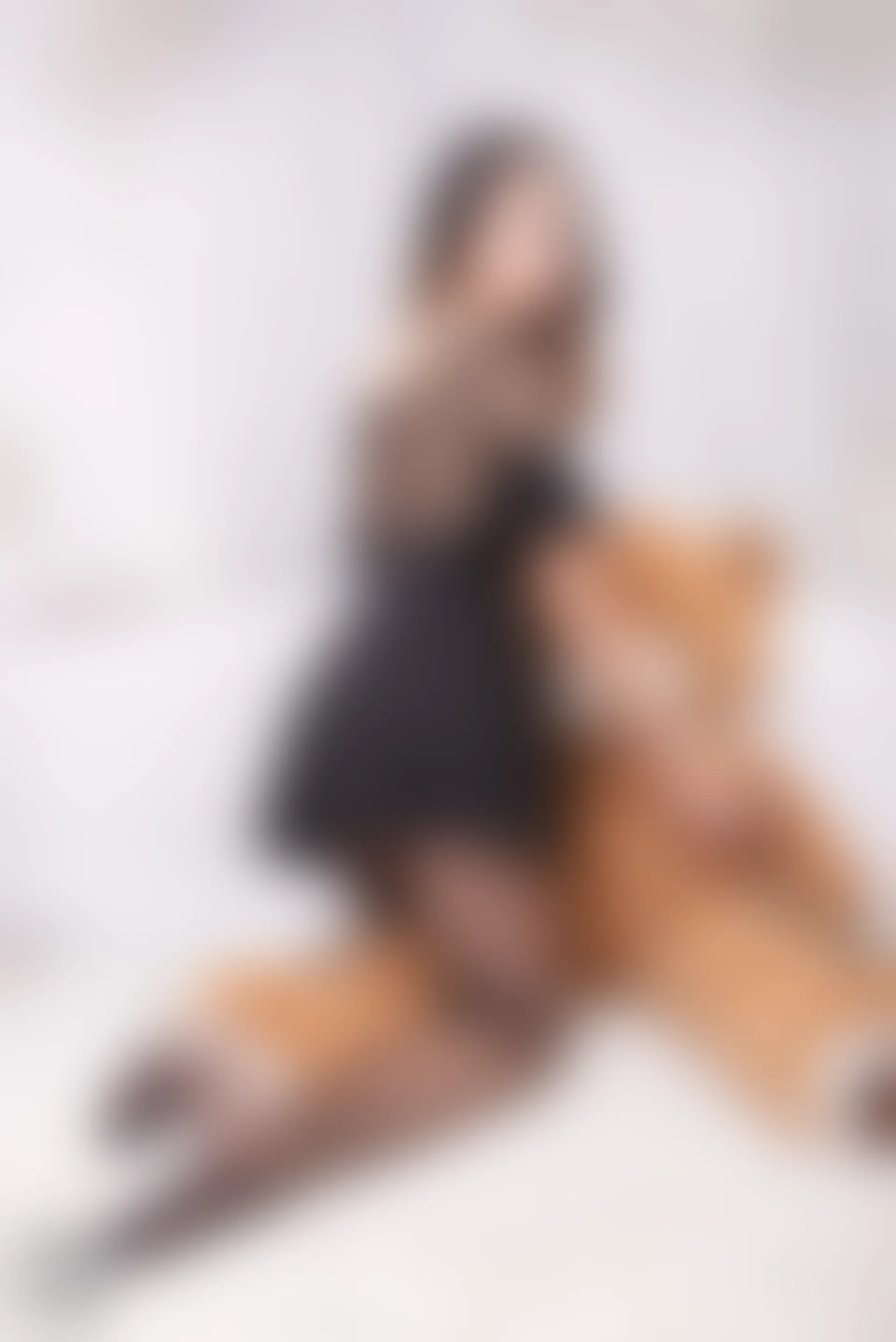 SSA丝社 超清写真 NO.174 蓉蓉 黑色连衣裙黑丝与玩偶互动裸足穿搭示范[135P／1.65GB]