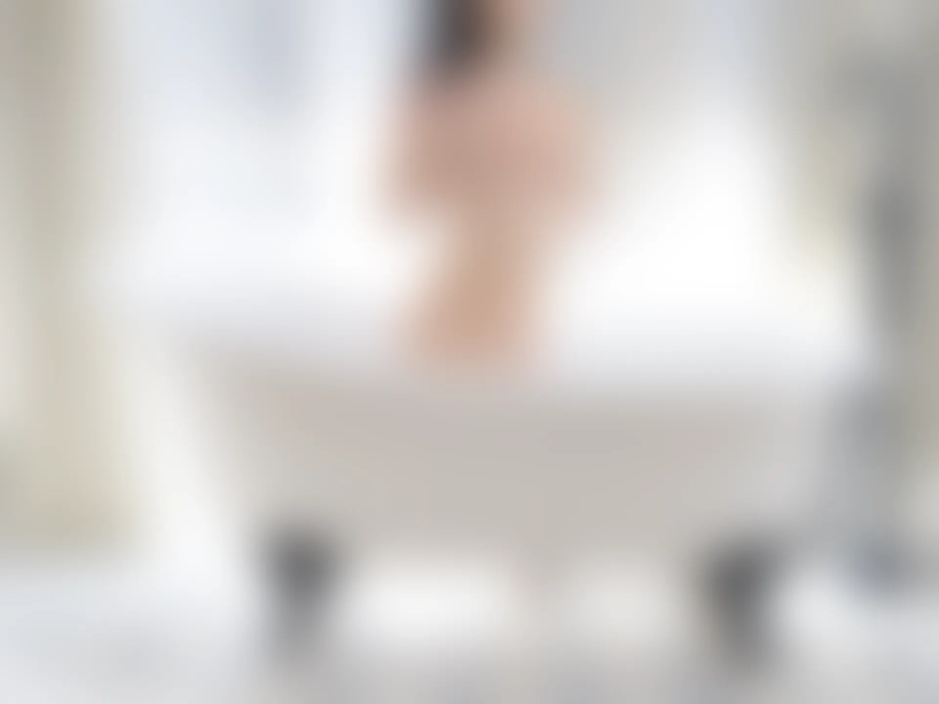 森萝财团 月下-06 小夜 白丝旗袍 15D 超薄 [98P1V-5.91GB]