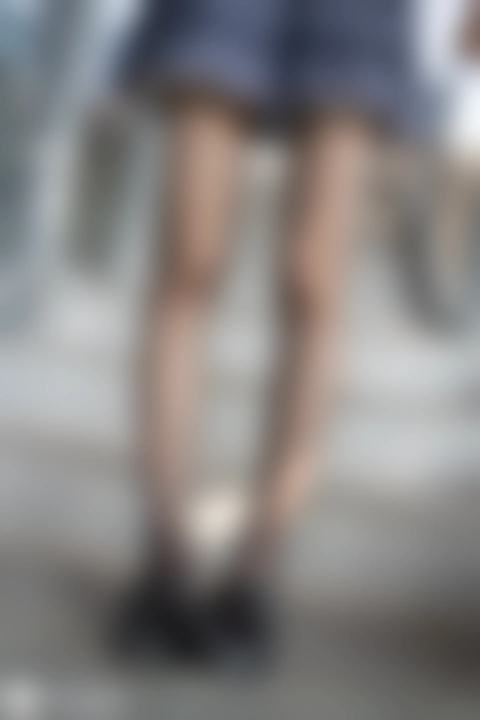 D53.007 楼梯上的黑丝 [40P-112MB]
