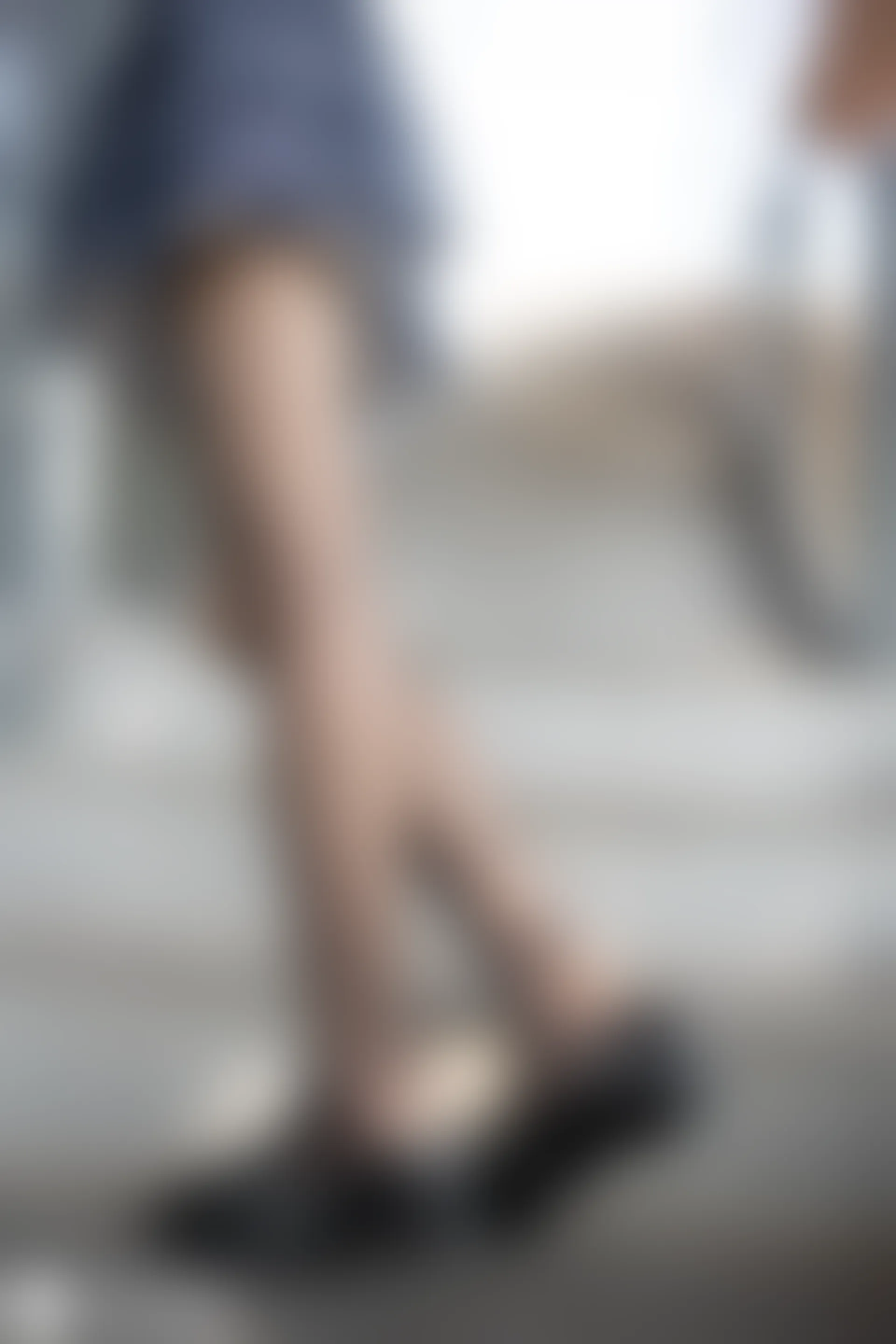 D53.007 楼梯上的黑丝 [40P-112MB]