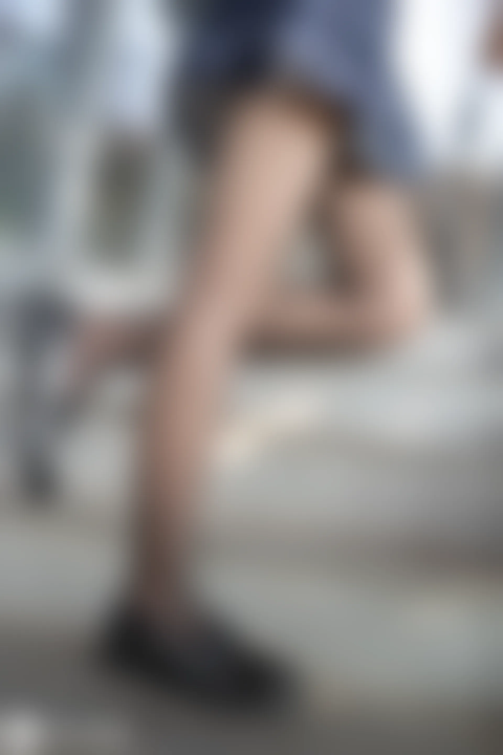 D53.007 楼梯上的黑丝 [40P-112MB]
