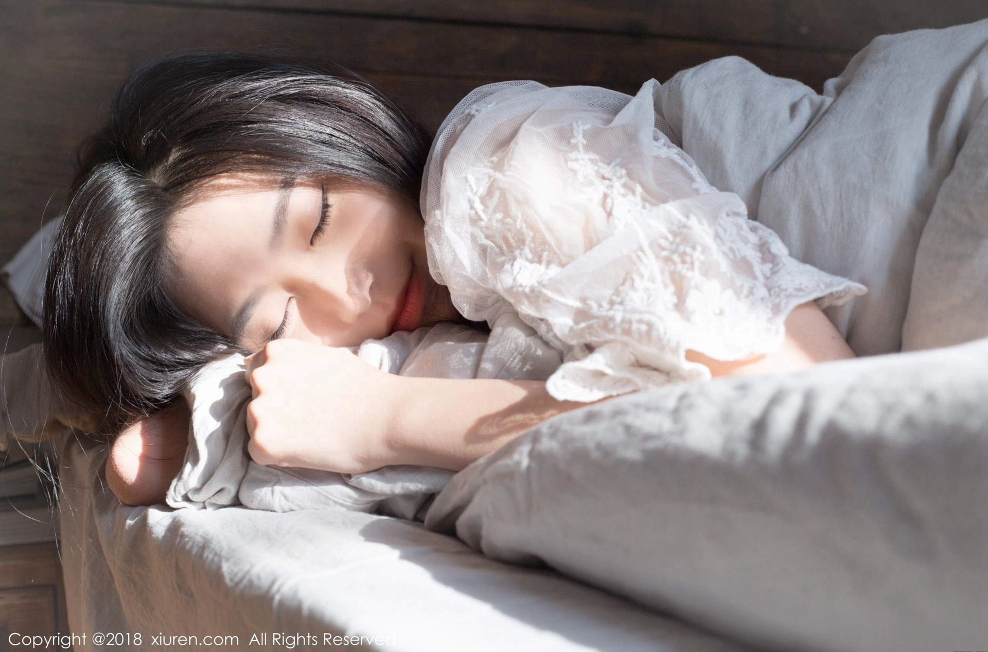 XiuRen秀人网 2018.05.22 No.1024 许诺Sabrina[82+1P317M]