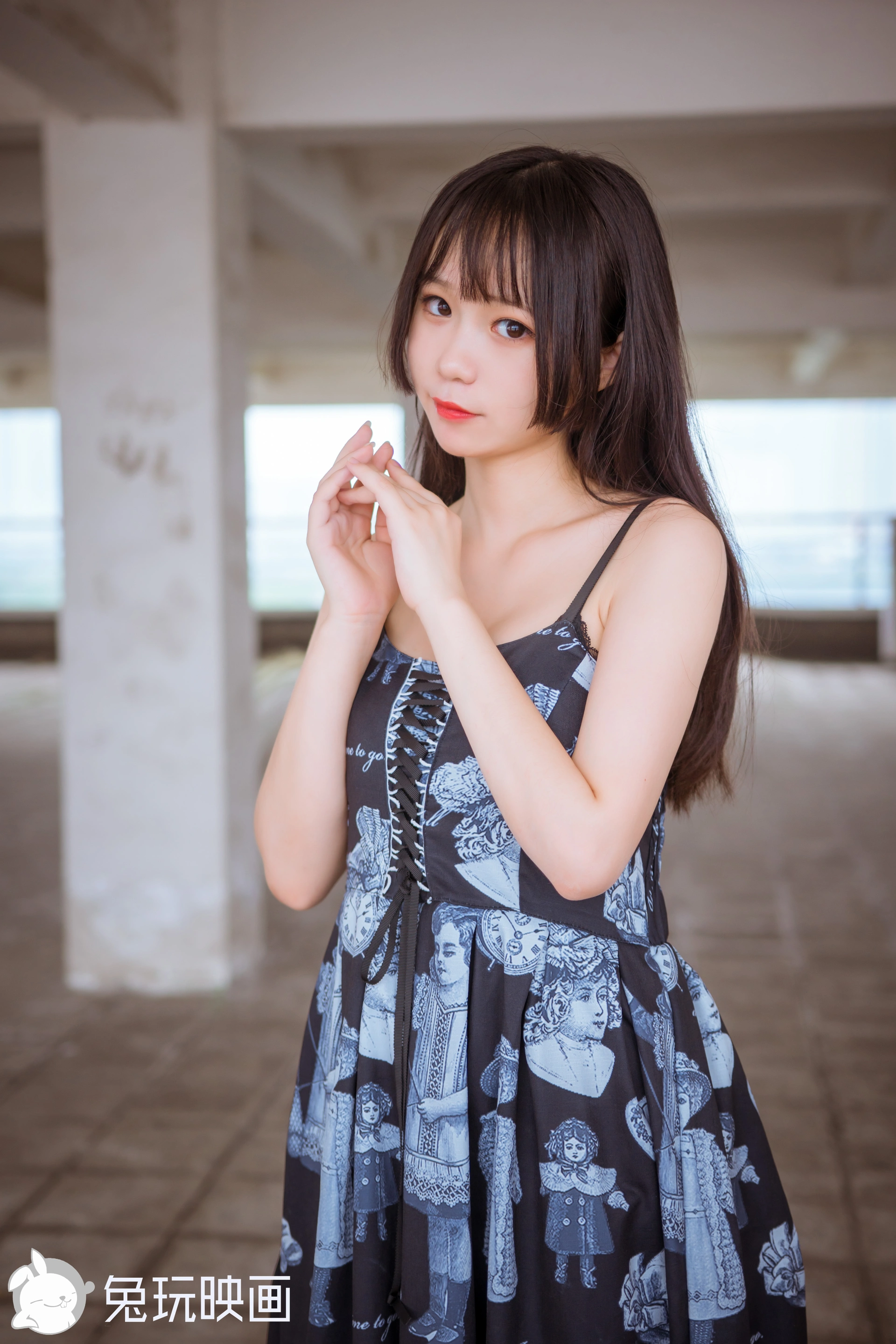 D54.002 吊带连衣裙 [49P-385MB]