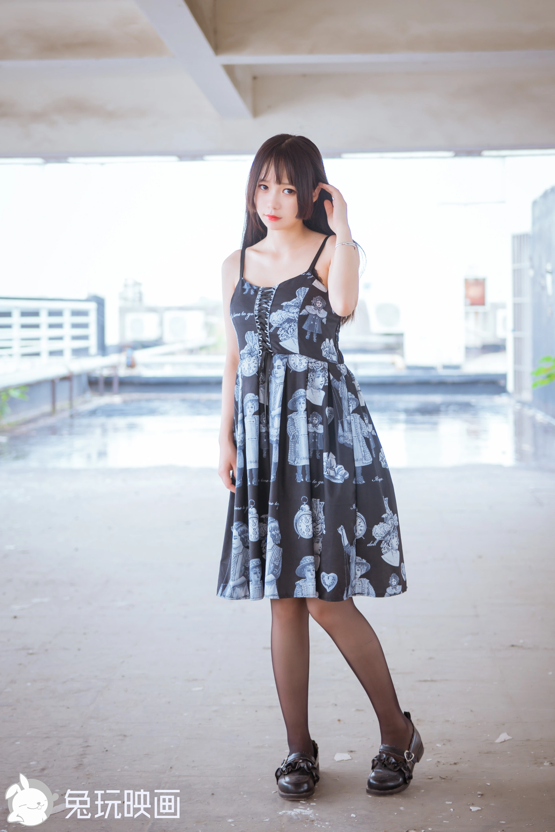 D54.002 吊带连衣裙 [49P-385MB]