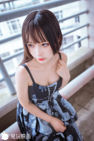 D54.002 吊带连衣裙 [49P-385MB]