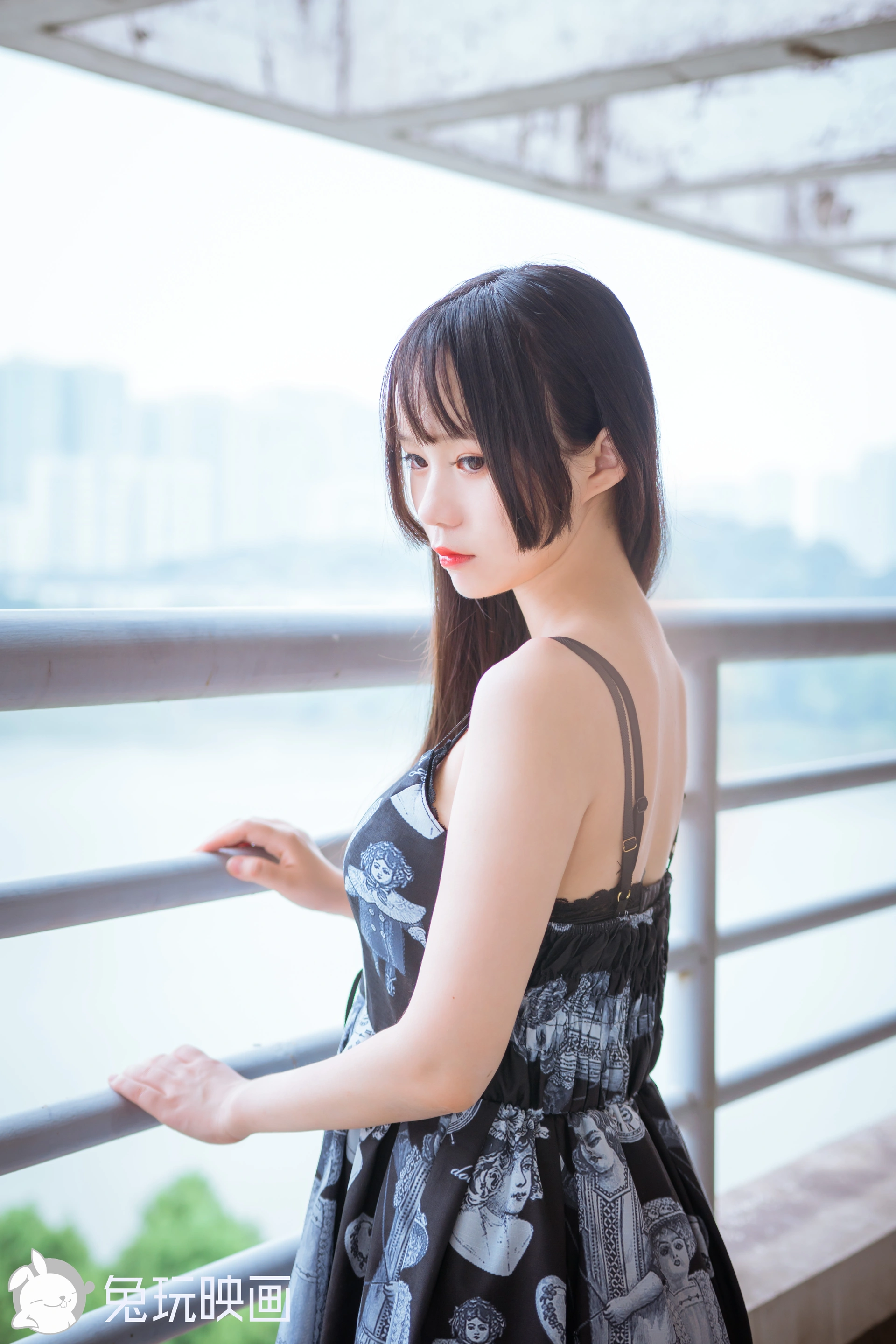 D54.002 吊带连衣裙 [49P-385MB]