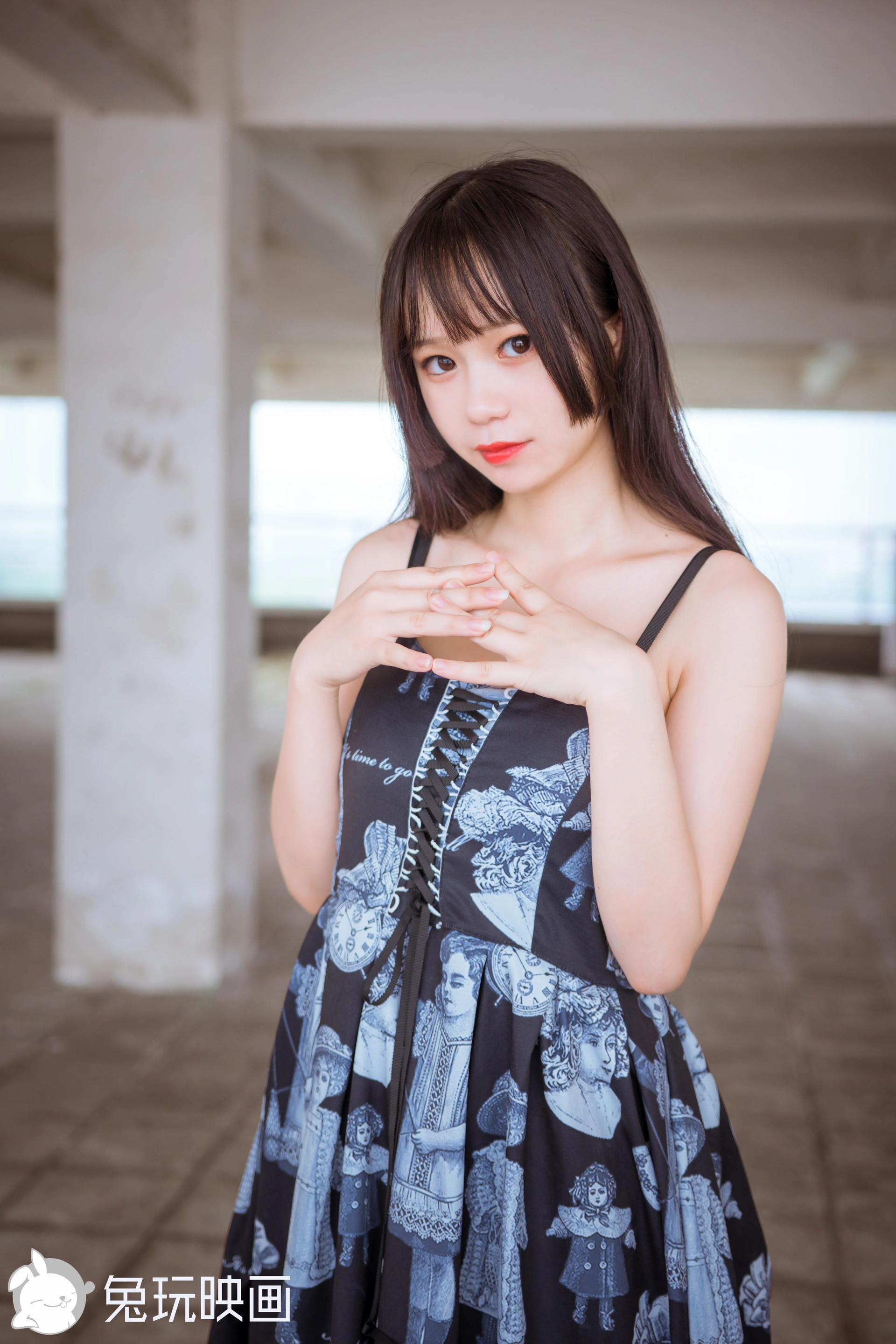 D54.002 吊带连衣裙 [49P-385MB]