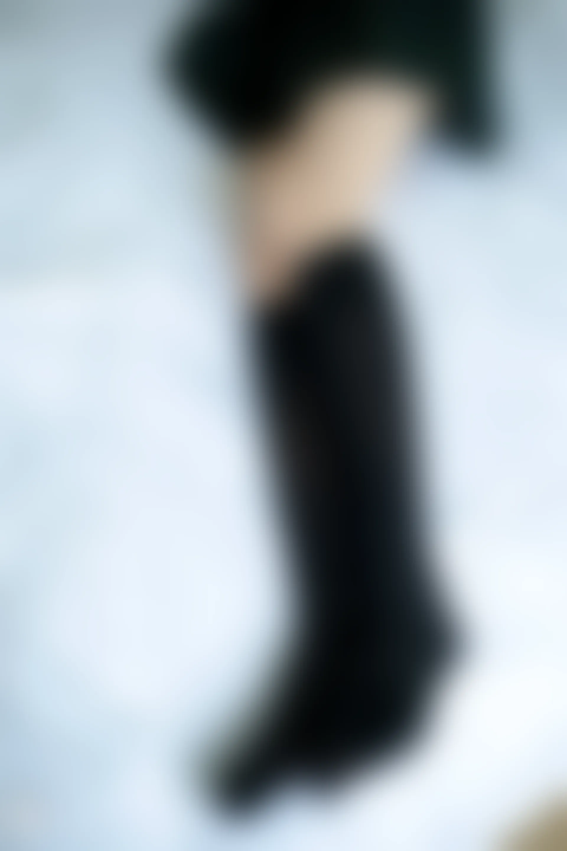 C02.007 在床上打滚 [43P-80MB]