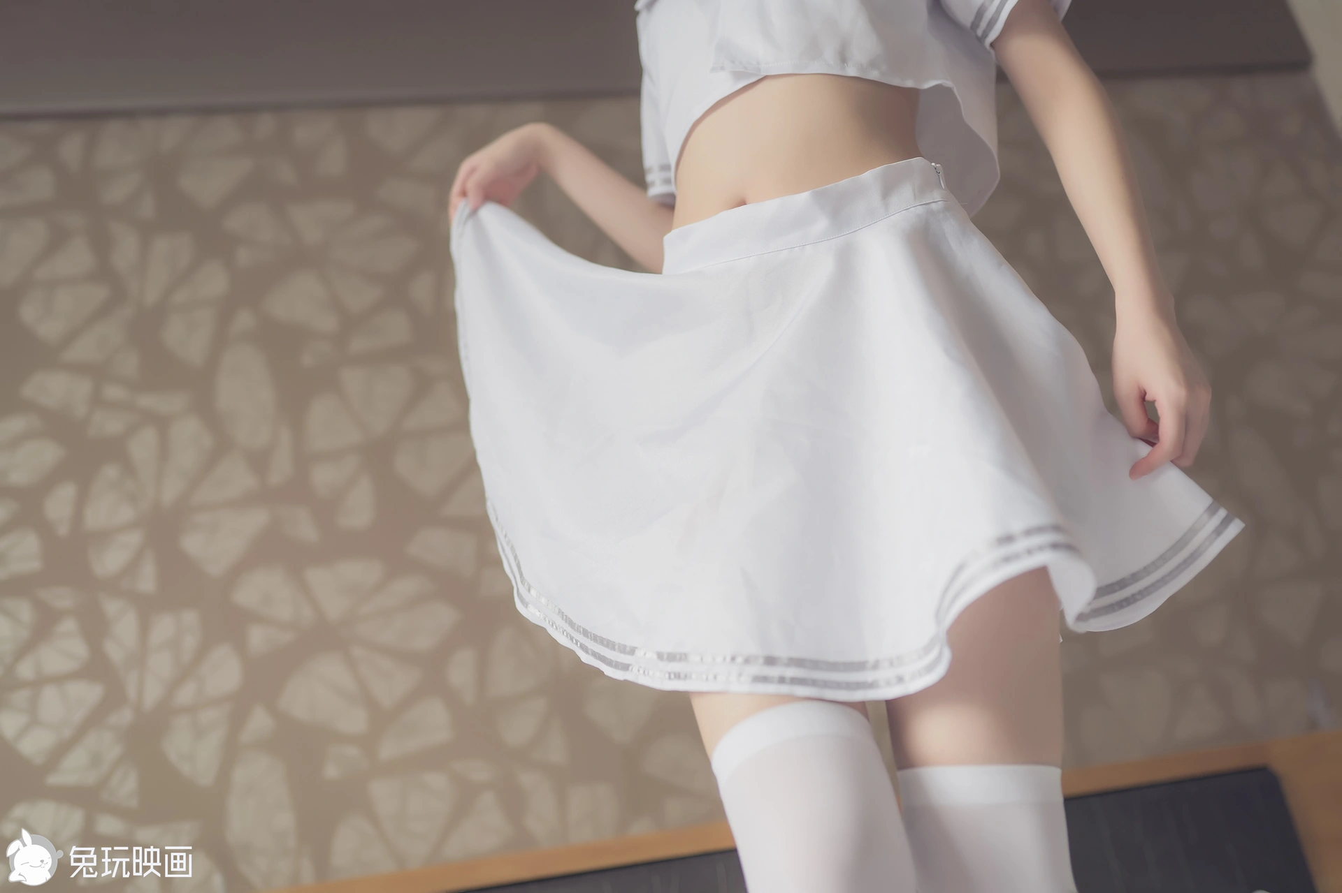 C28.006 阳光和白裙 [40P-56MB]