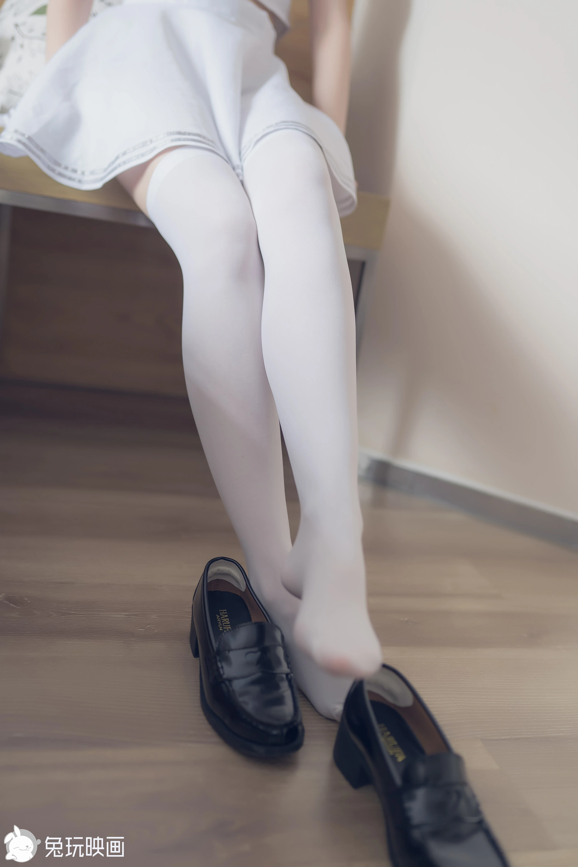 C28.006 阳光和白裙 [40P-56MB]