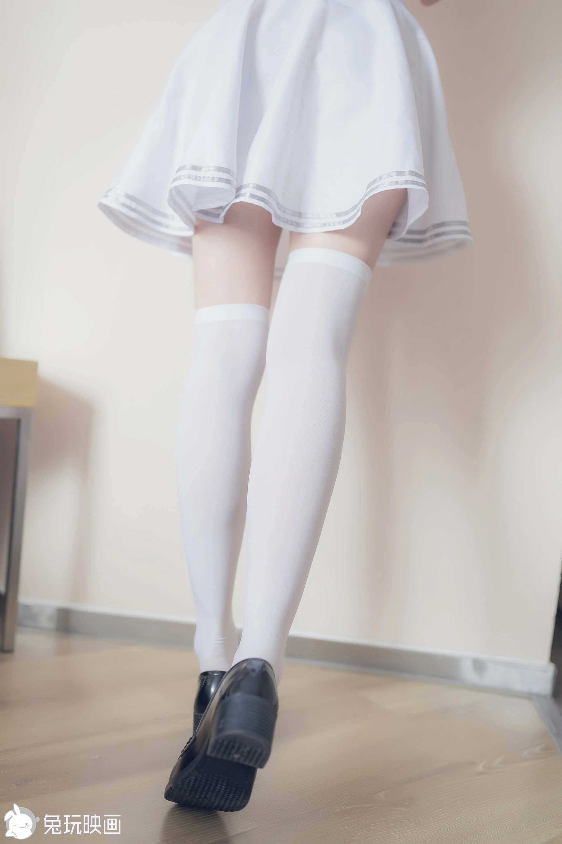 C28.006 阳光和白裙 [40P-56MB]