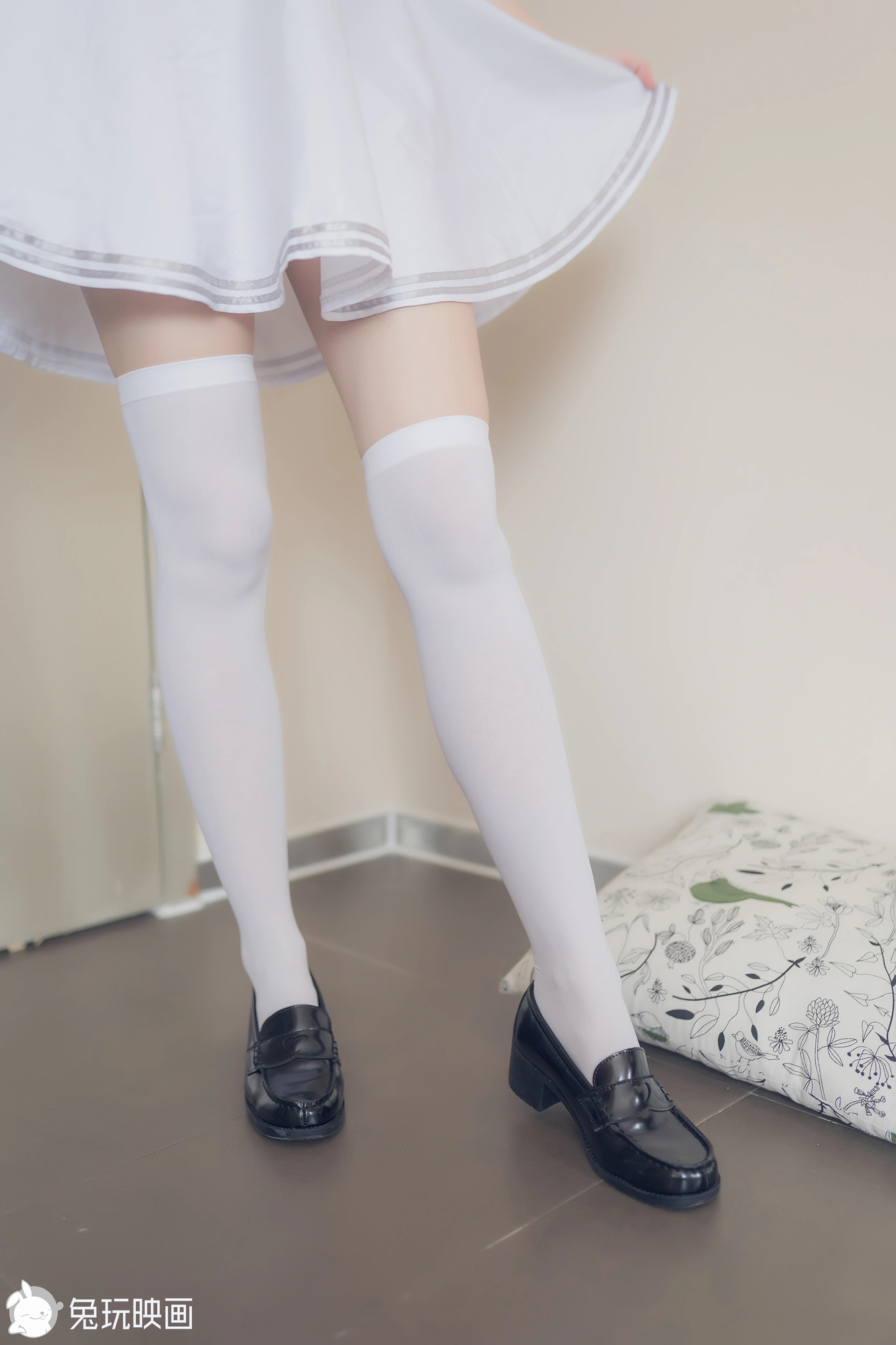 C28.006 阳光和白裙 [40P-56MB]