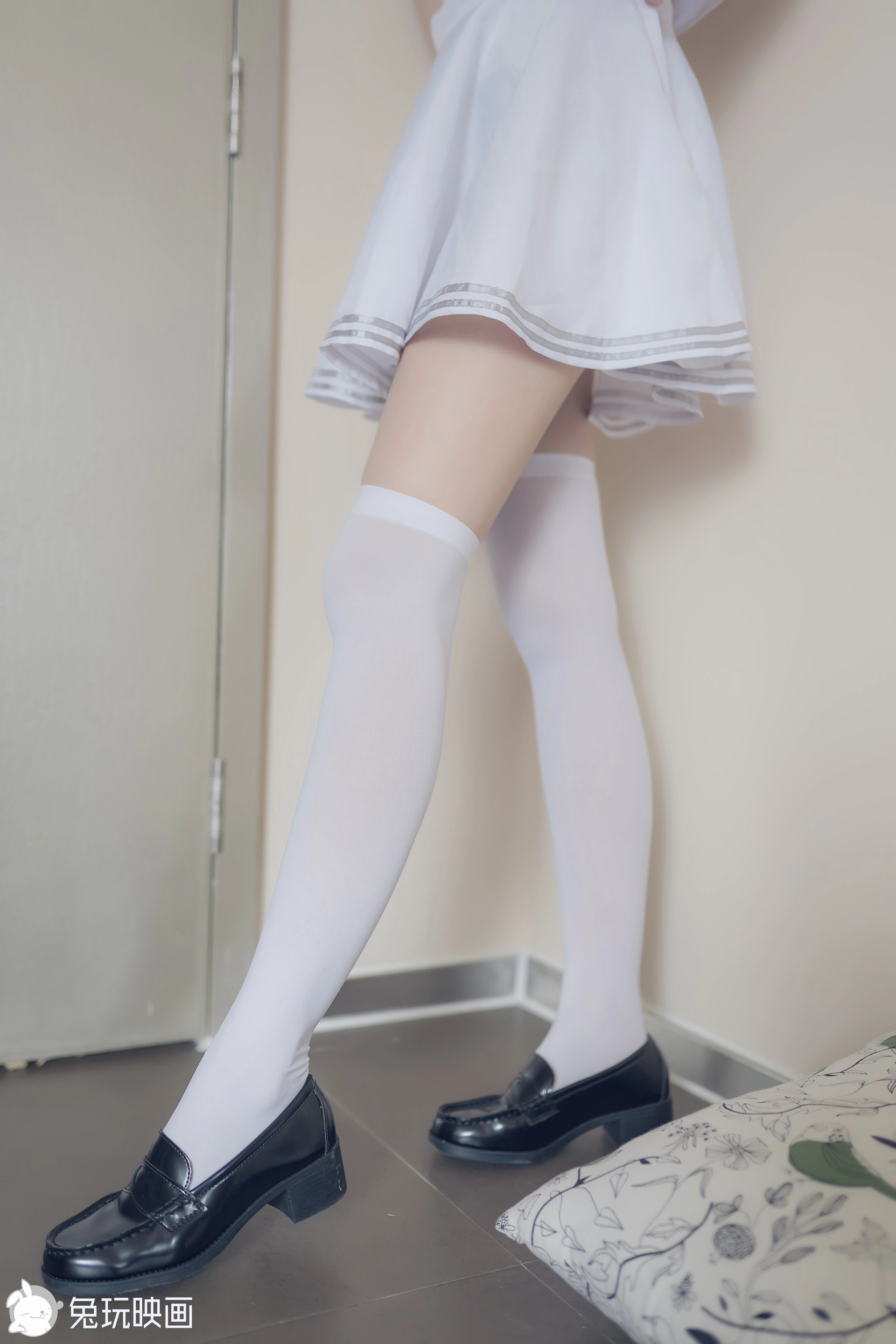 C28.006 阳光和白裙 [40P-56MB]