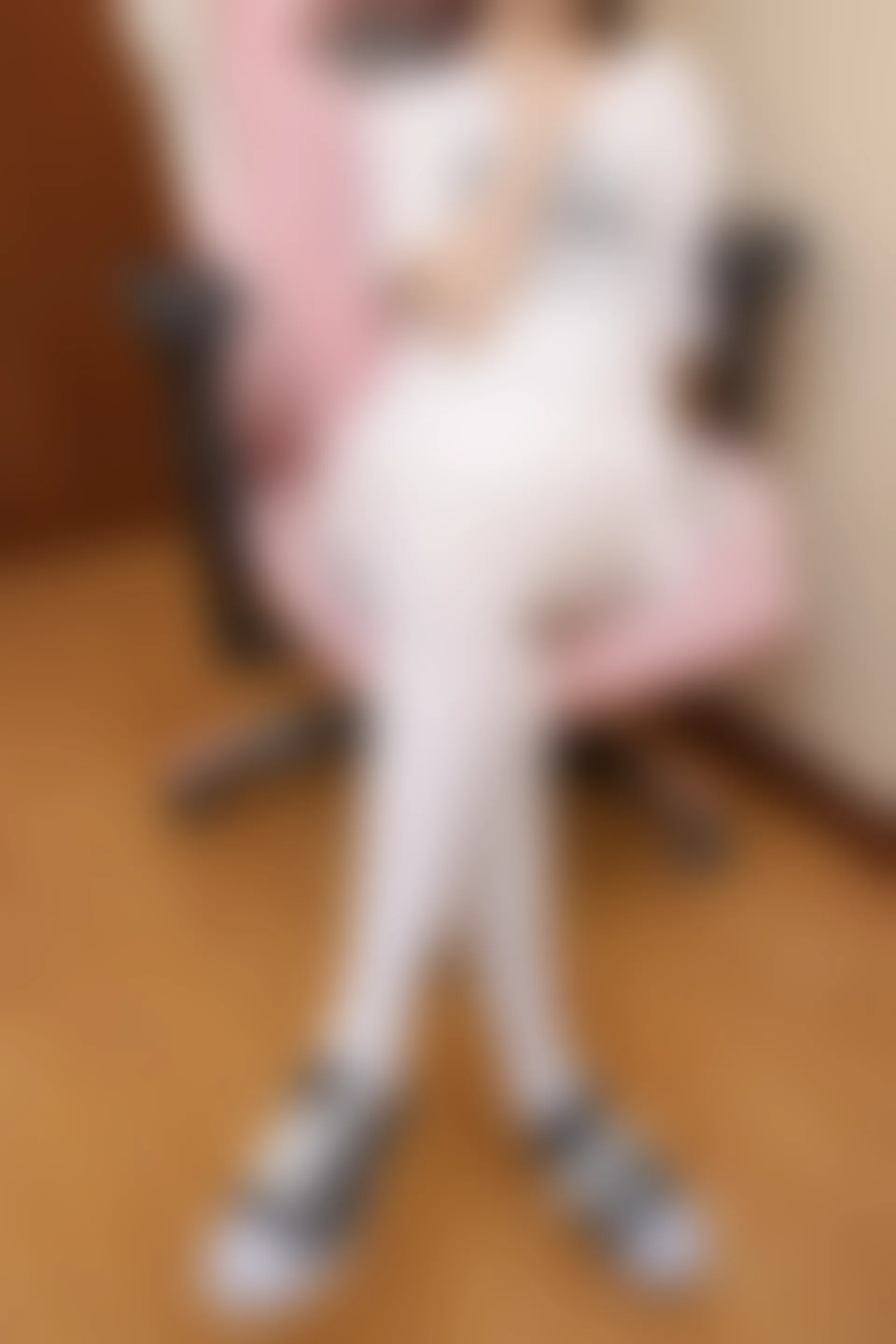 少女秩序 EX.09 诚信肥宅白丝双马尾[69P1V-1.85G]双马尾, 少女秩序, 白丝, 美腿, 美足, 鹿可