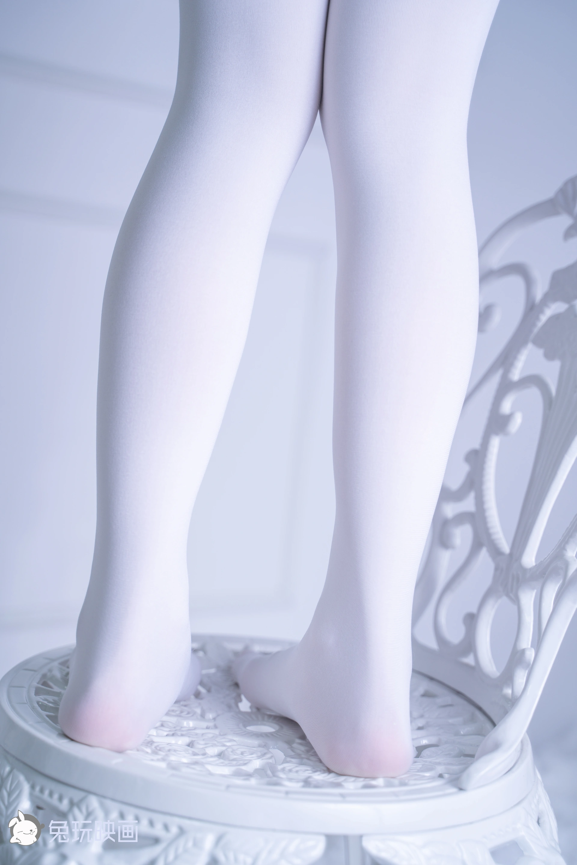 C00.004 红裙与白丝 [44P-996MB]