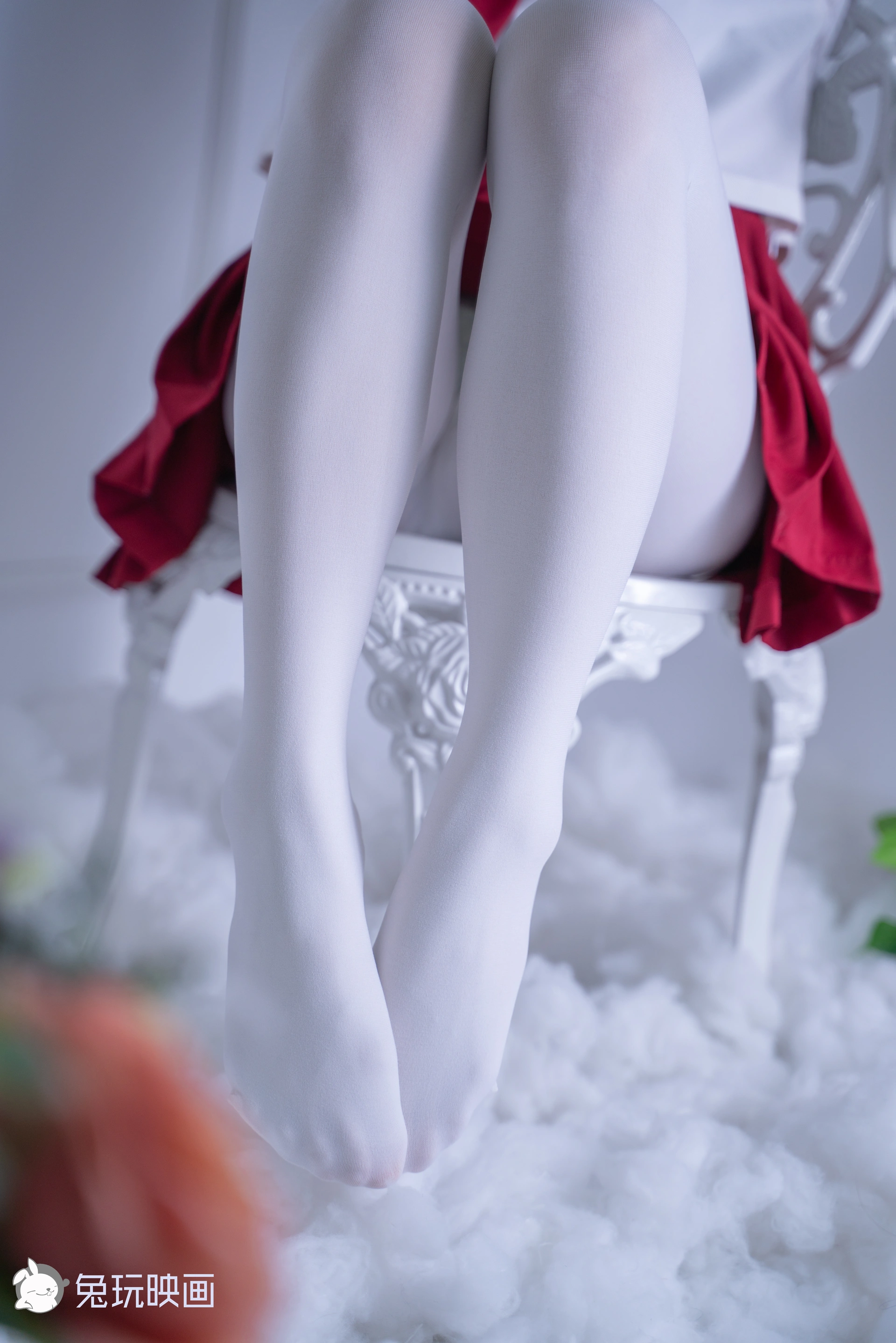 C00.004 红裙与白丝 [44P-996MB]
