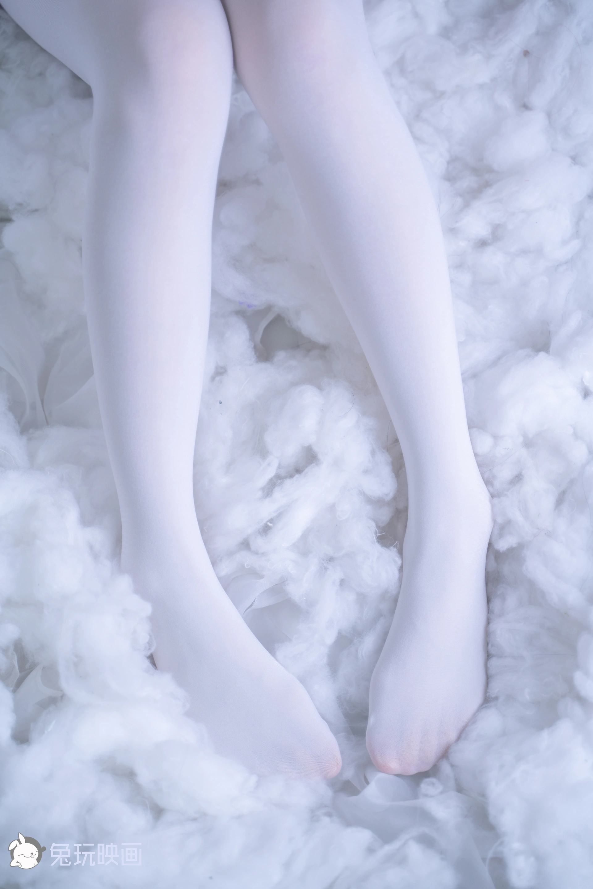 C00.004 红裙与白丝 [44P-996MB]