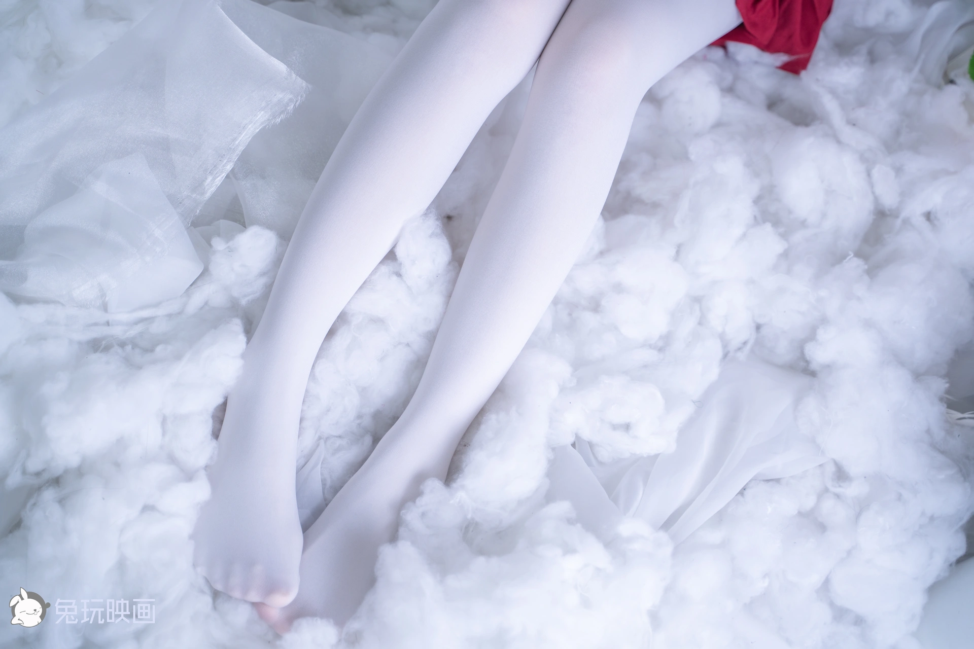 C00.004 红裙与白丝 [44P-996MB]