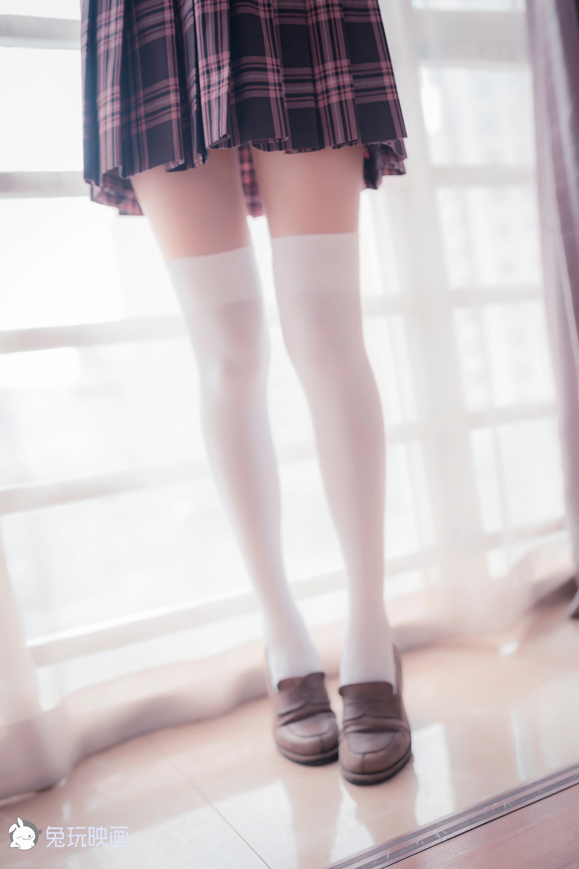 C07.005 窗边的小细腿 [43P-95MB]