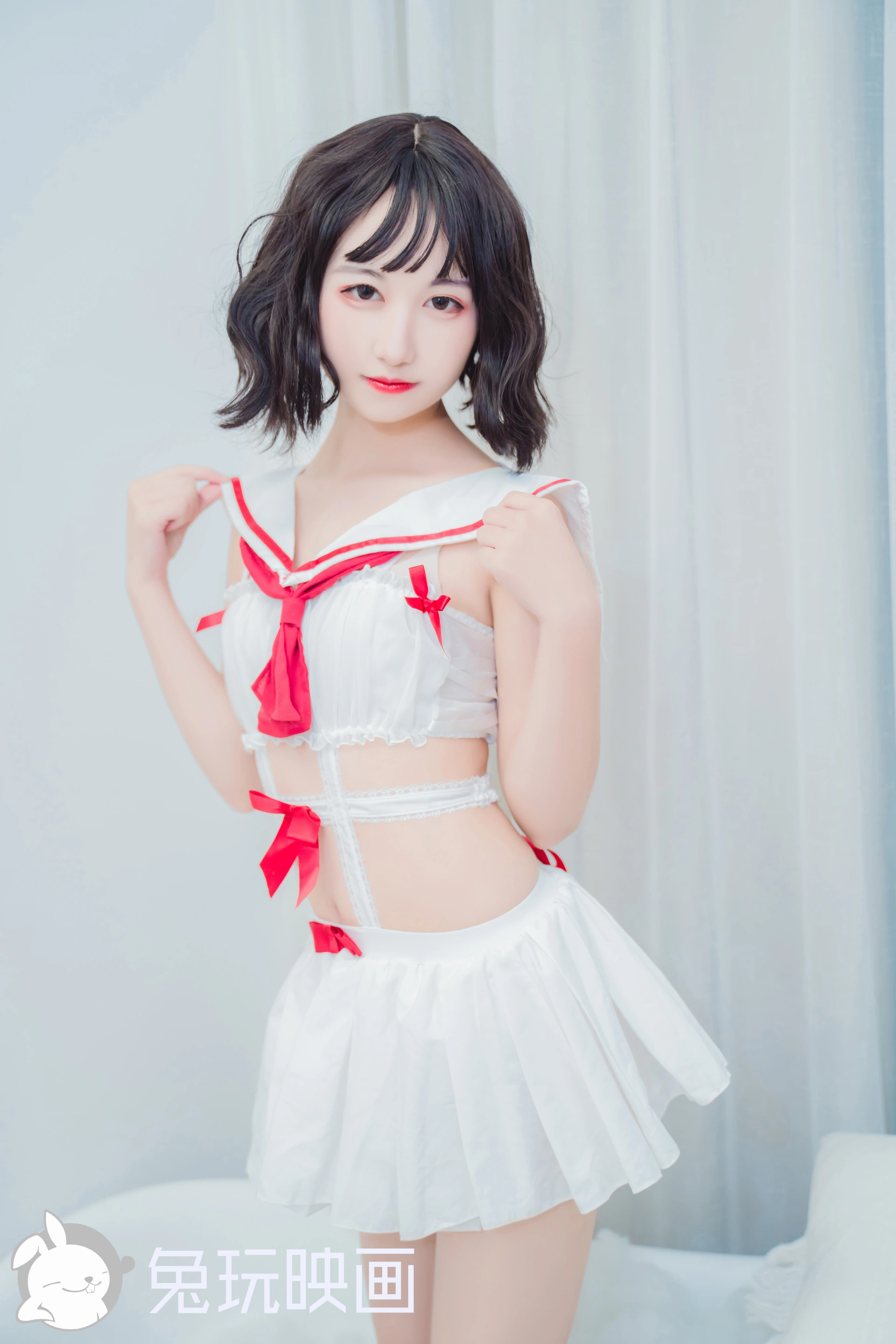 C33.002 红白水手裙 [40P-590MB]