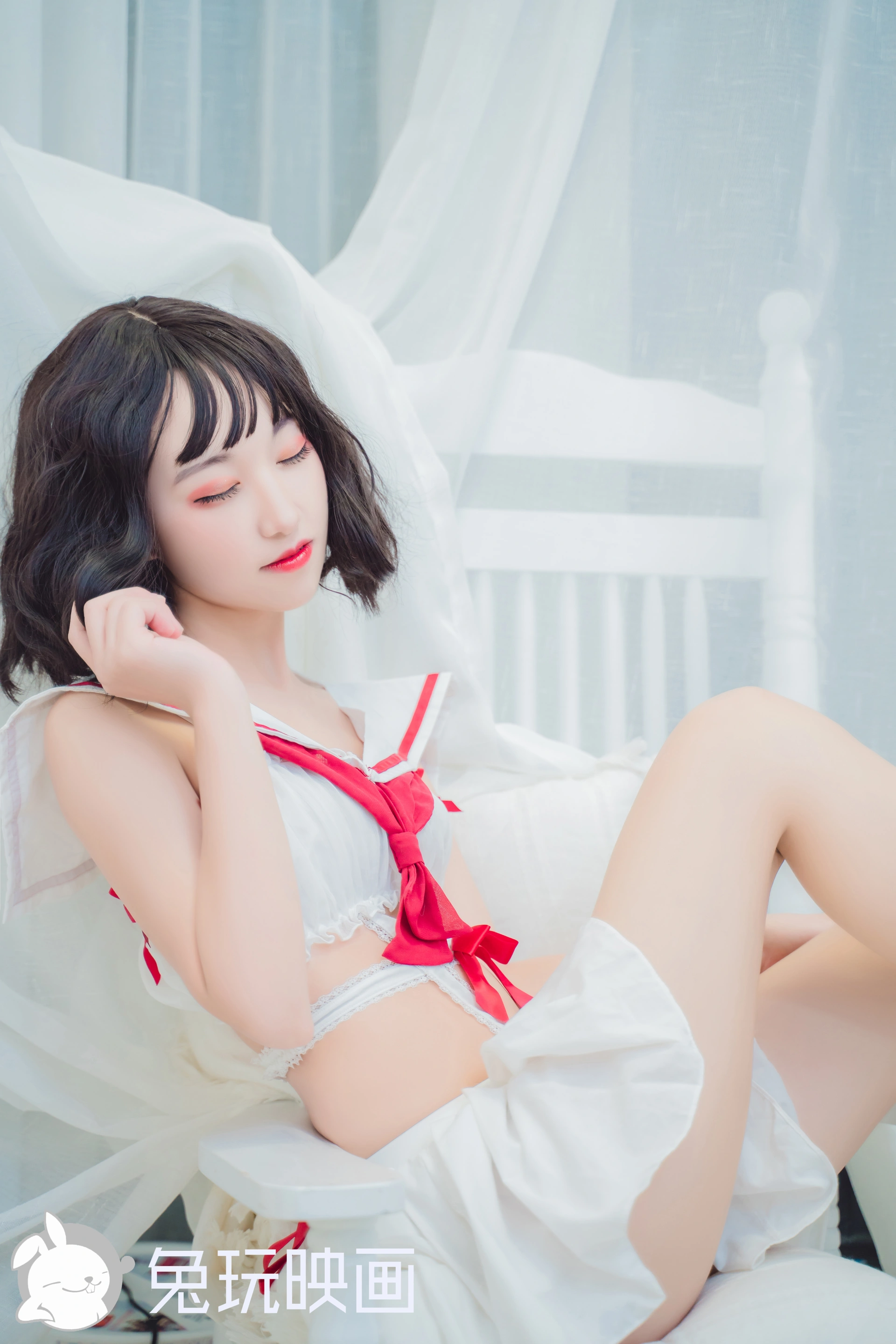 C33.002 红白水手裙 [40P-590MB]