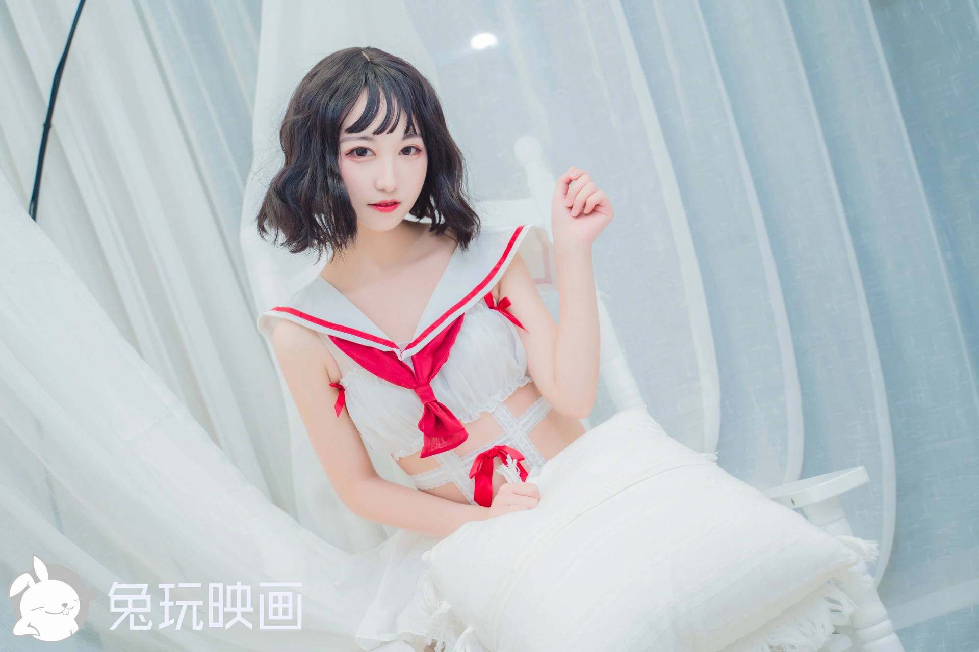 C33.002 红白水手裙 [40P-590MB]
