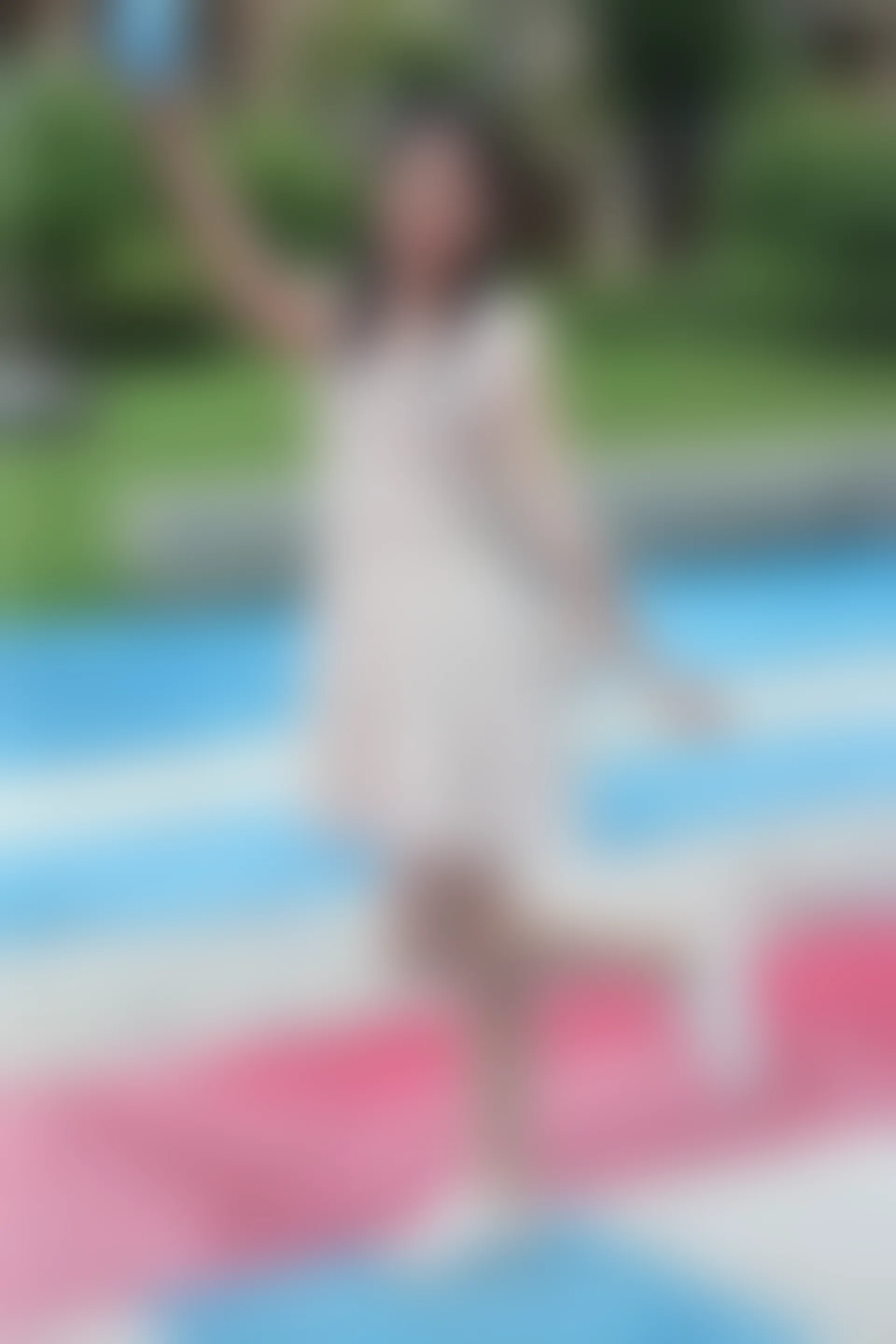 初夏女神 NO.050 双双 公园游玩[221P+1V／7.29GB]