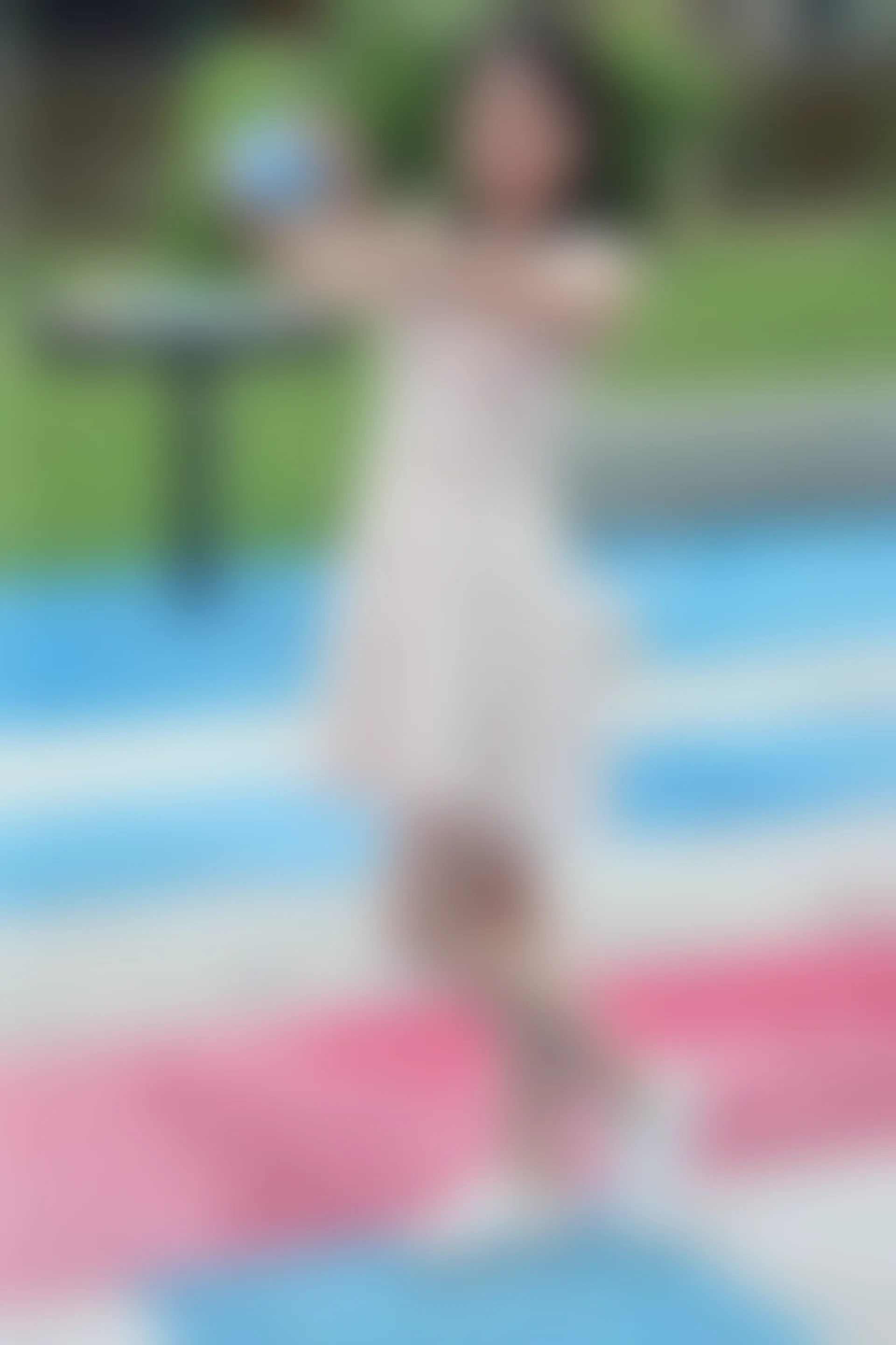 初夏女神 NO.050 双双 公园游玩[221P+1V／7.29GB]