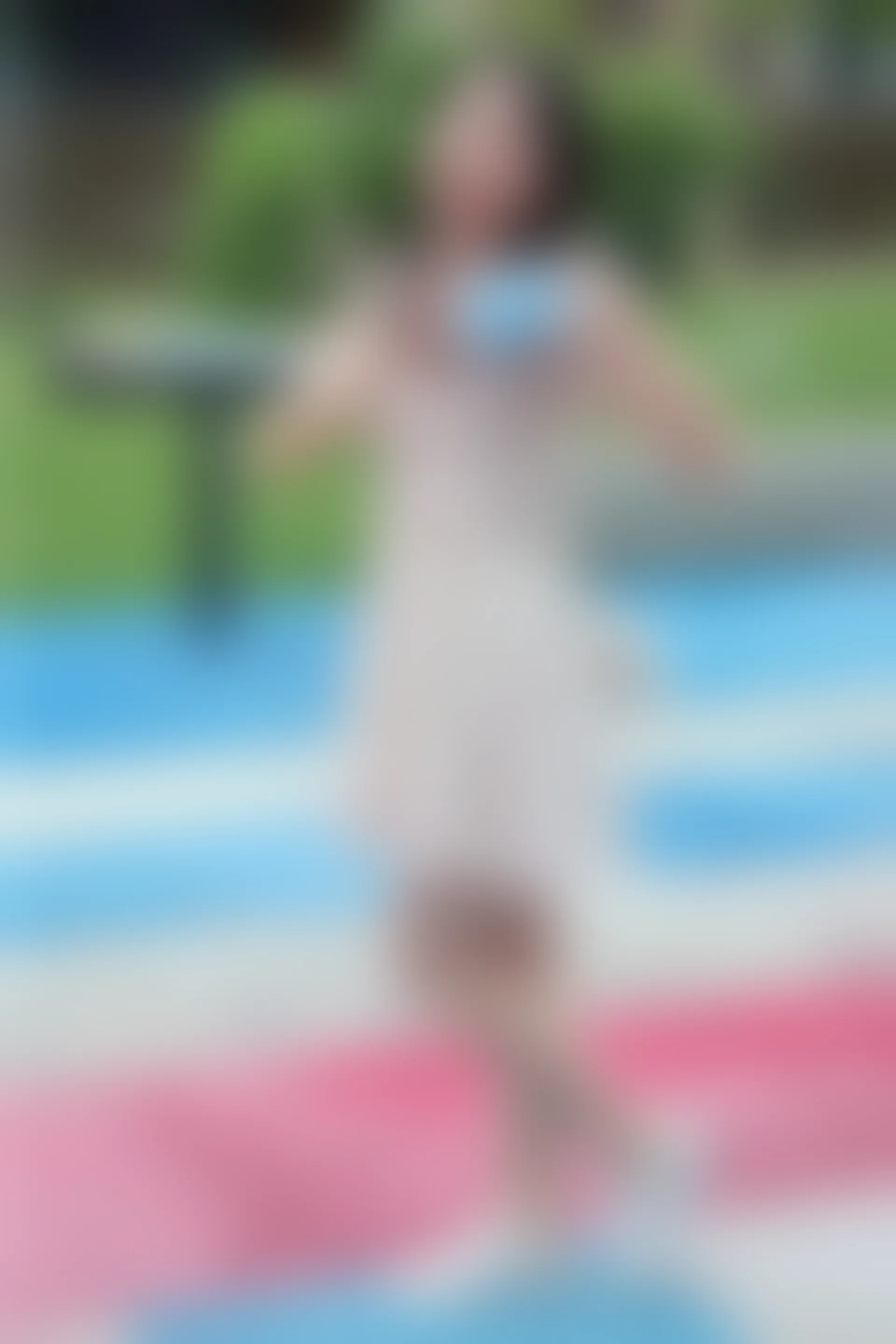 初夏女神 NO.050 双双 公园游玩[221P+1V／7.29GB]