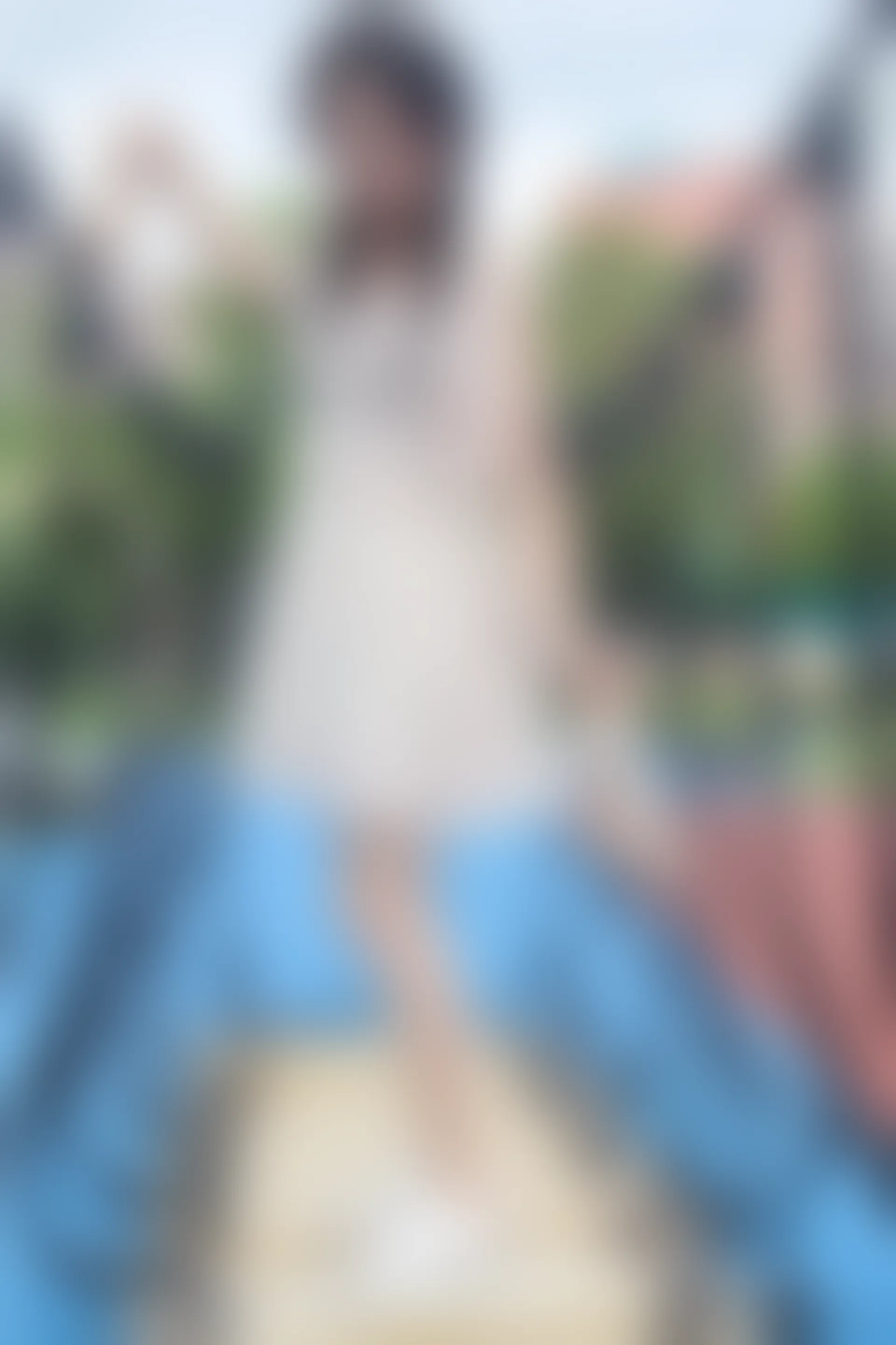 初夏女神 NO.050 双双 公园游玩[221P+1V／7.29GB]