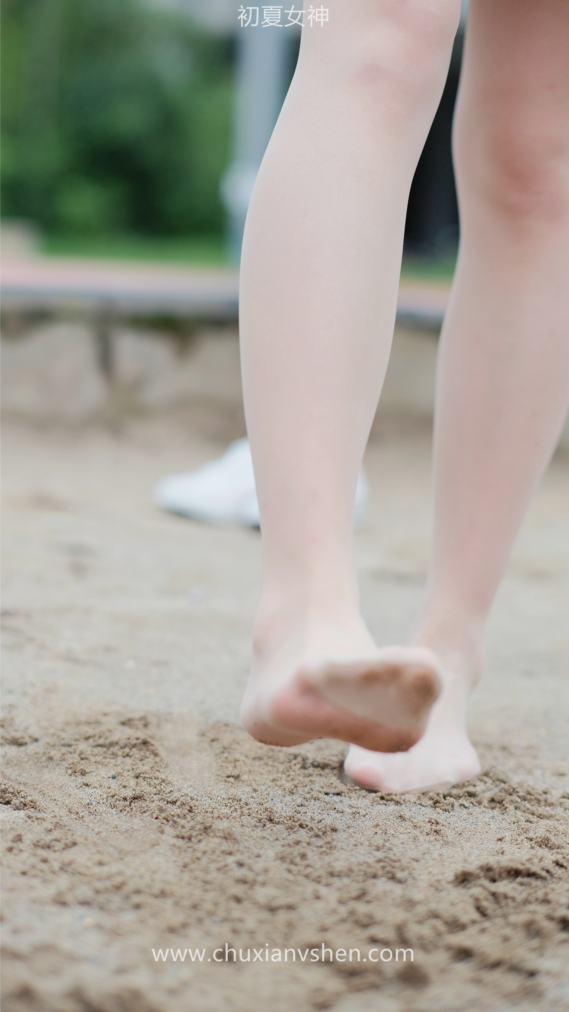 初夏女神 NO.050 双双 公园游玩[221P+1V／7.29GB]