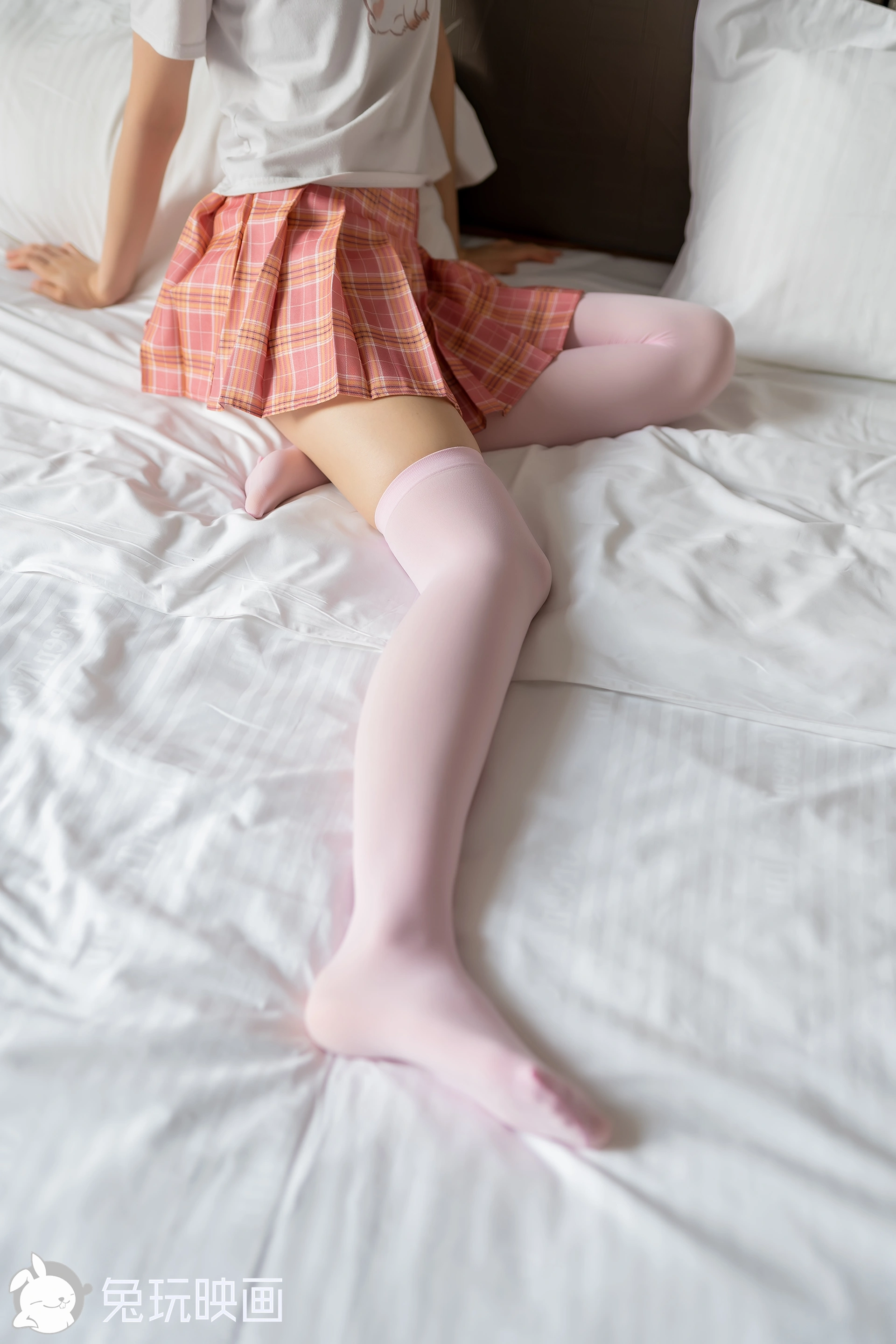 C37.003 粉粉嫩嫩 [40P-81MB]