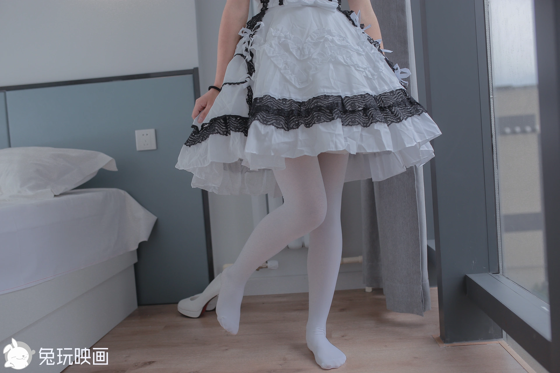 D64.001 兔玩映画 Lolita白丝 [41P-323MB]