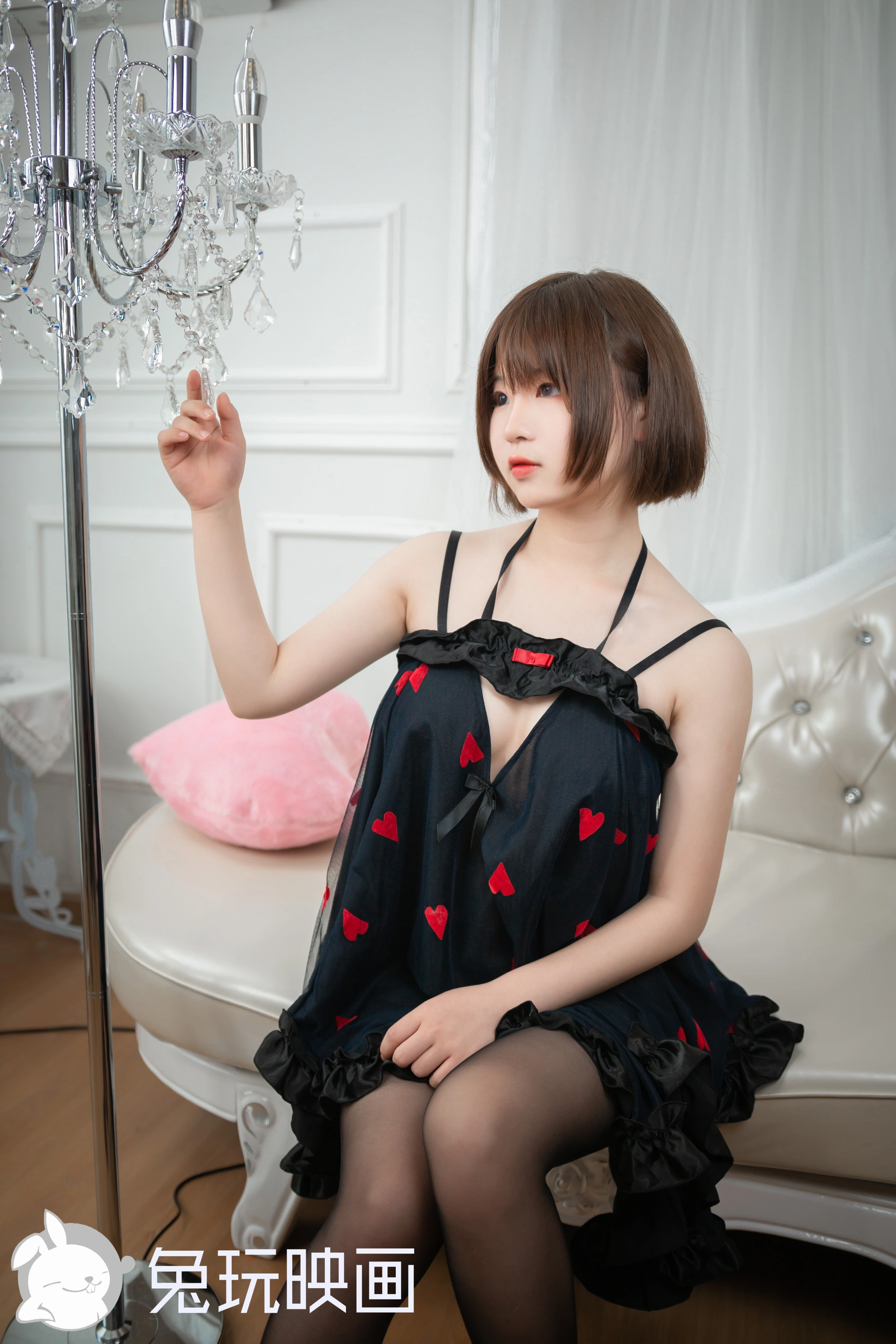 C33.006 桃子的吊带睡衣 [40P-272MB]