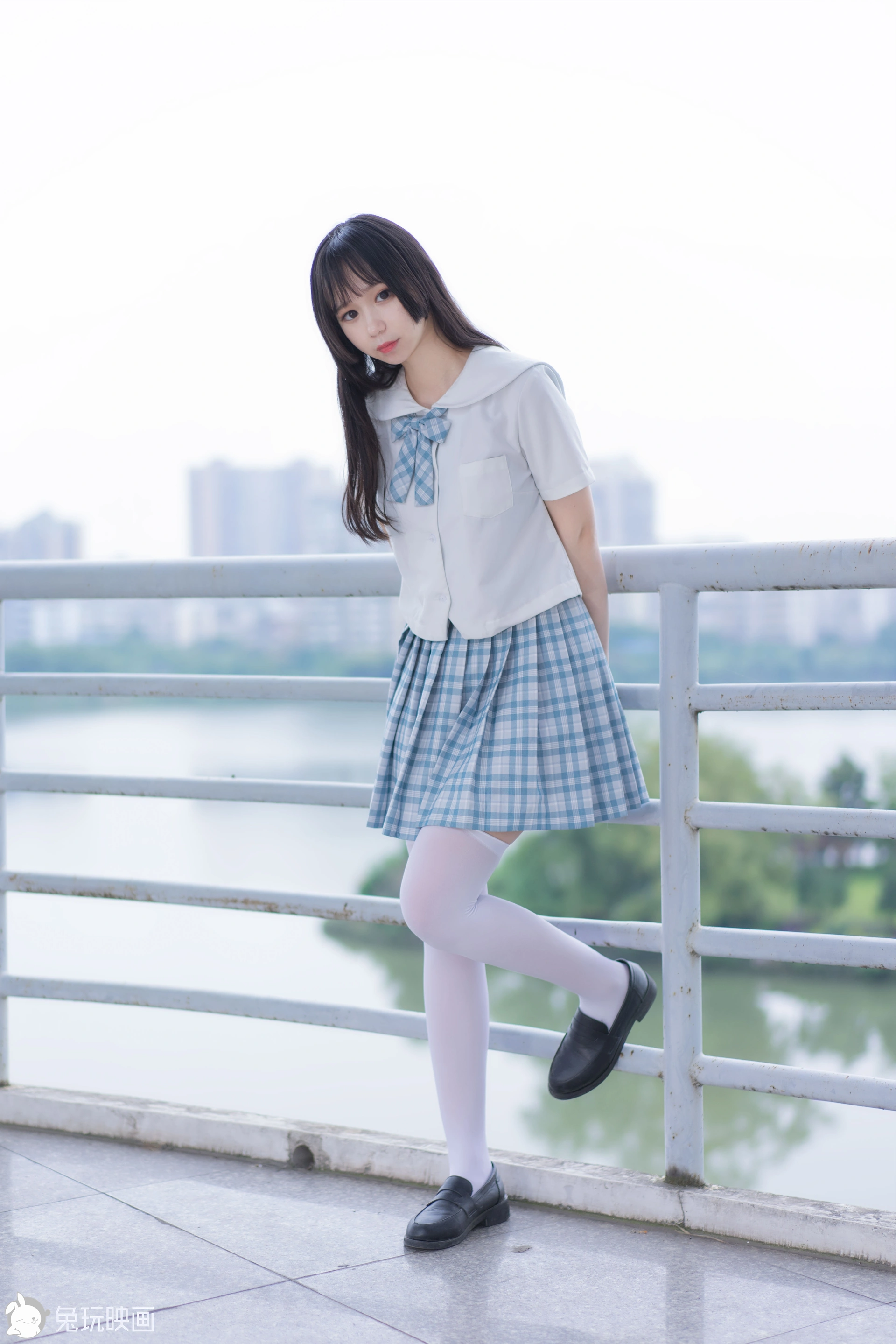 VOL.025 蓝柑夏日 [43P-372MB]