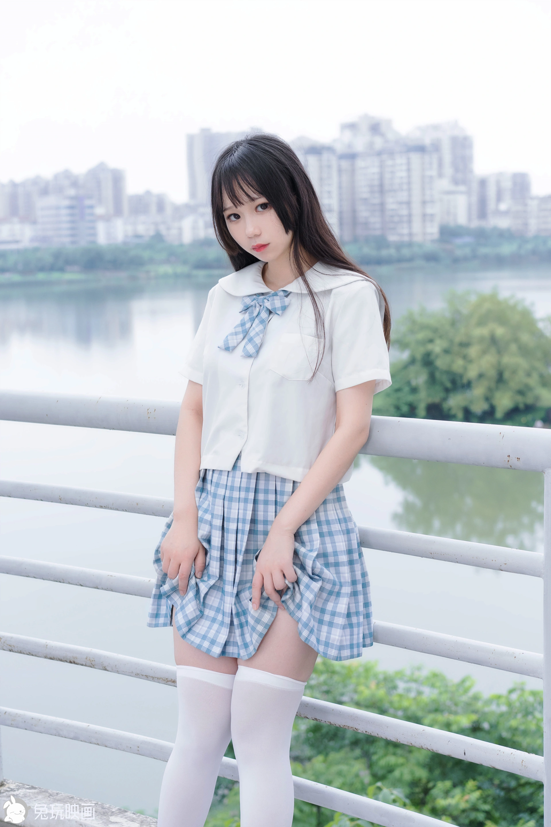 VOL.025 蓝柑夏日 [43P-372MB]