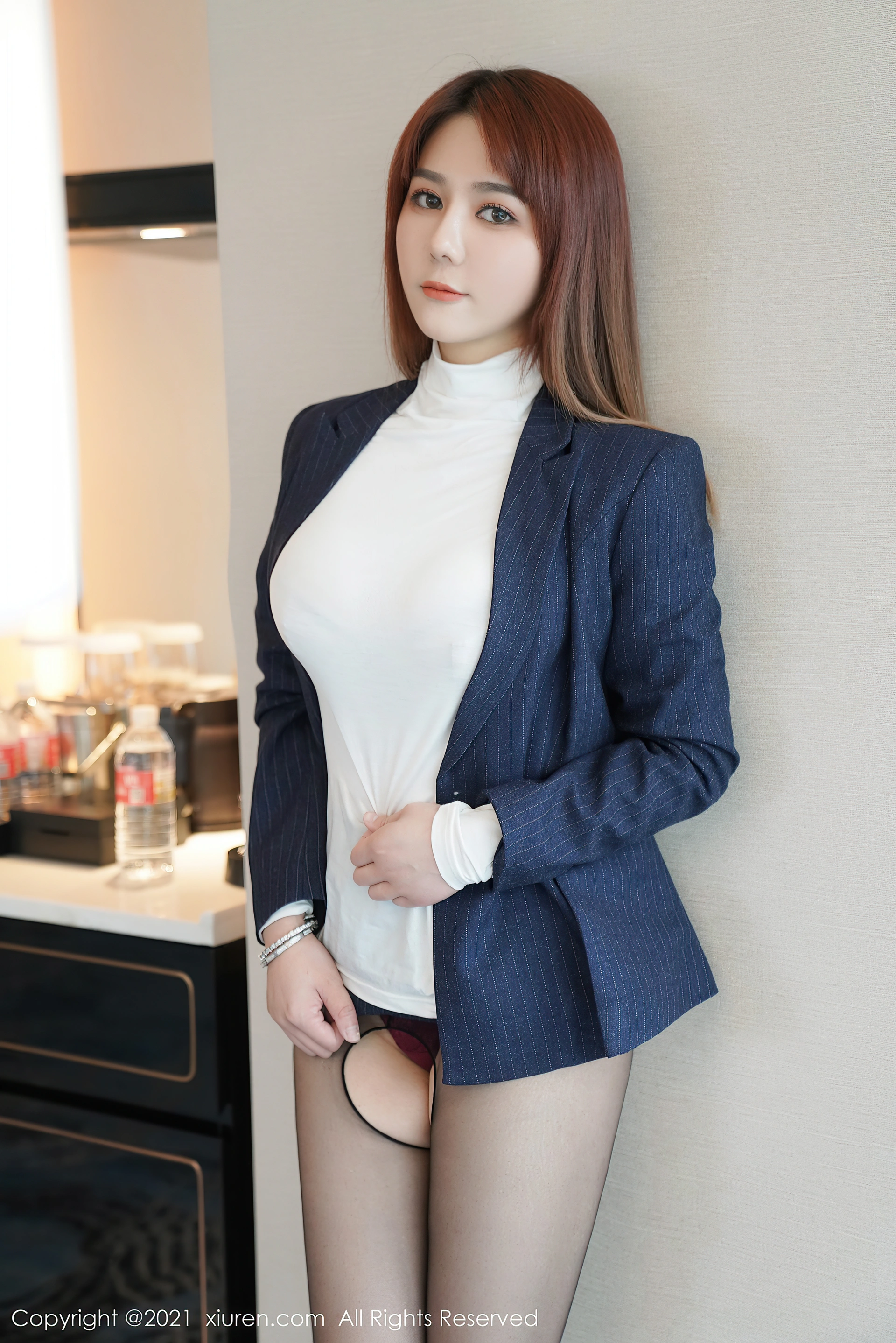 XiuRen秀人网 2021.10.14 No.4064 fairy如歌 西装美腿[62+1P／698MB]