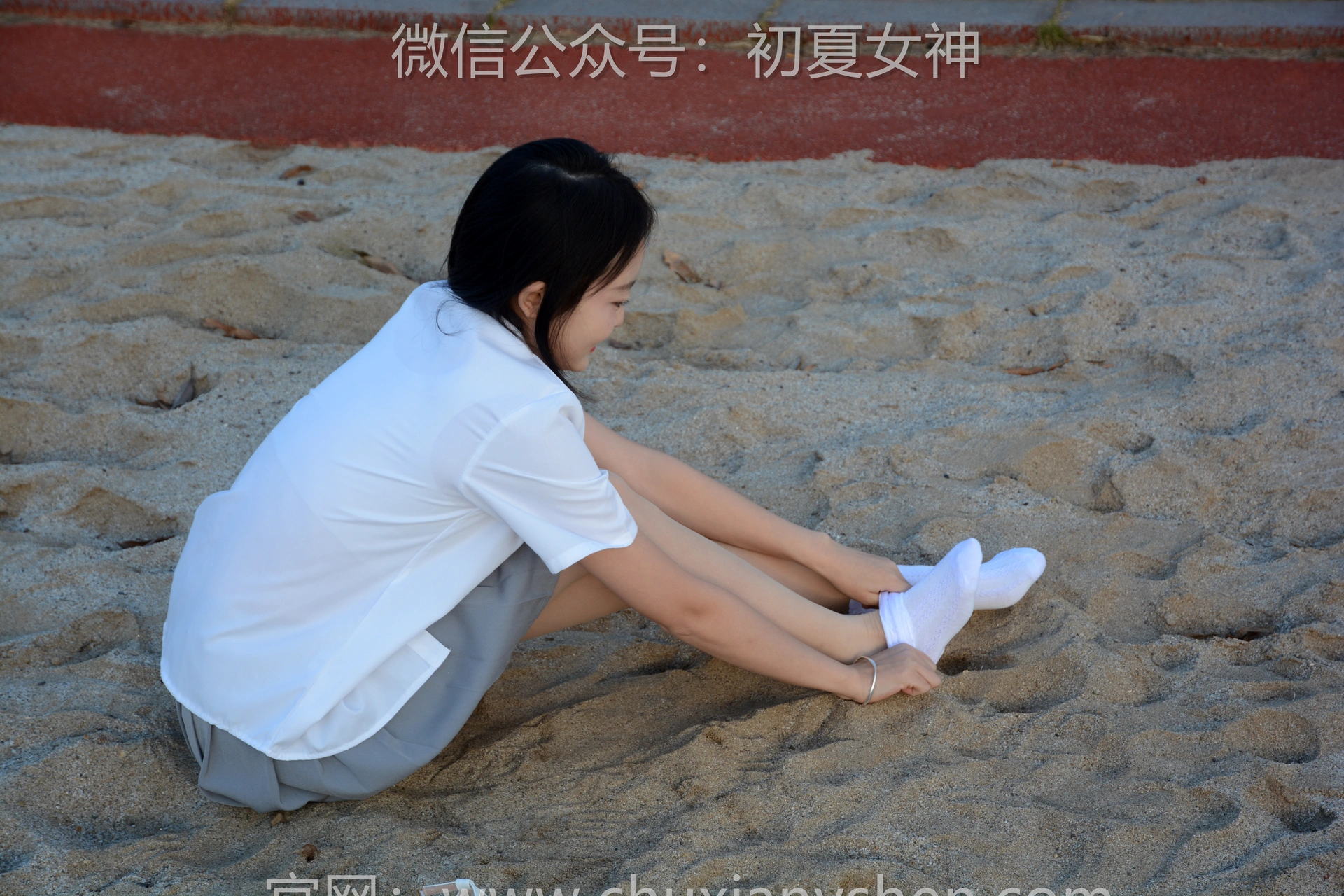 初夏女神 NO.107 双双 秋季玩沙[142P+1V／3.76GB]