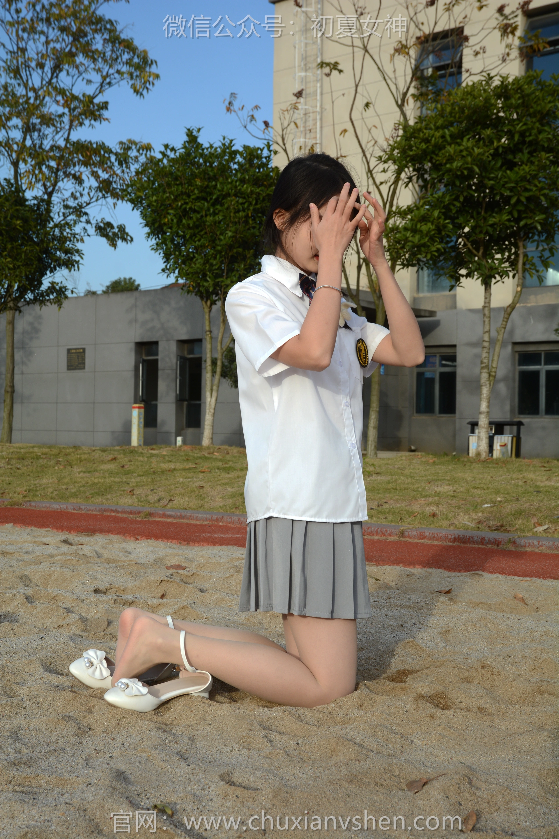 初夏女神 NO.107 双双 秋季玩沙[142P+1V／3.76GB]