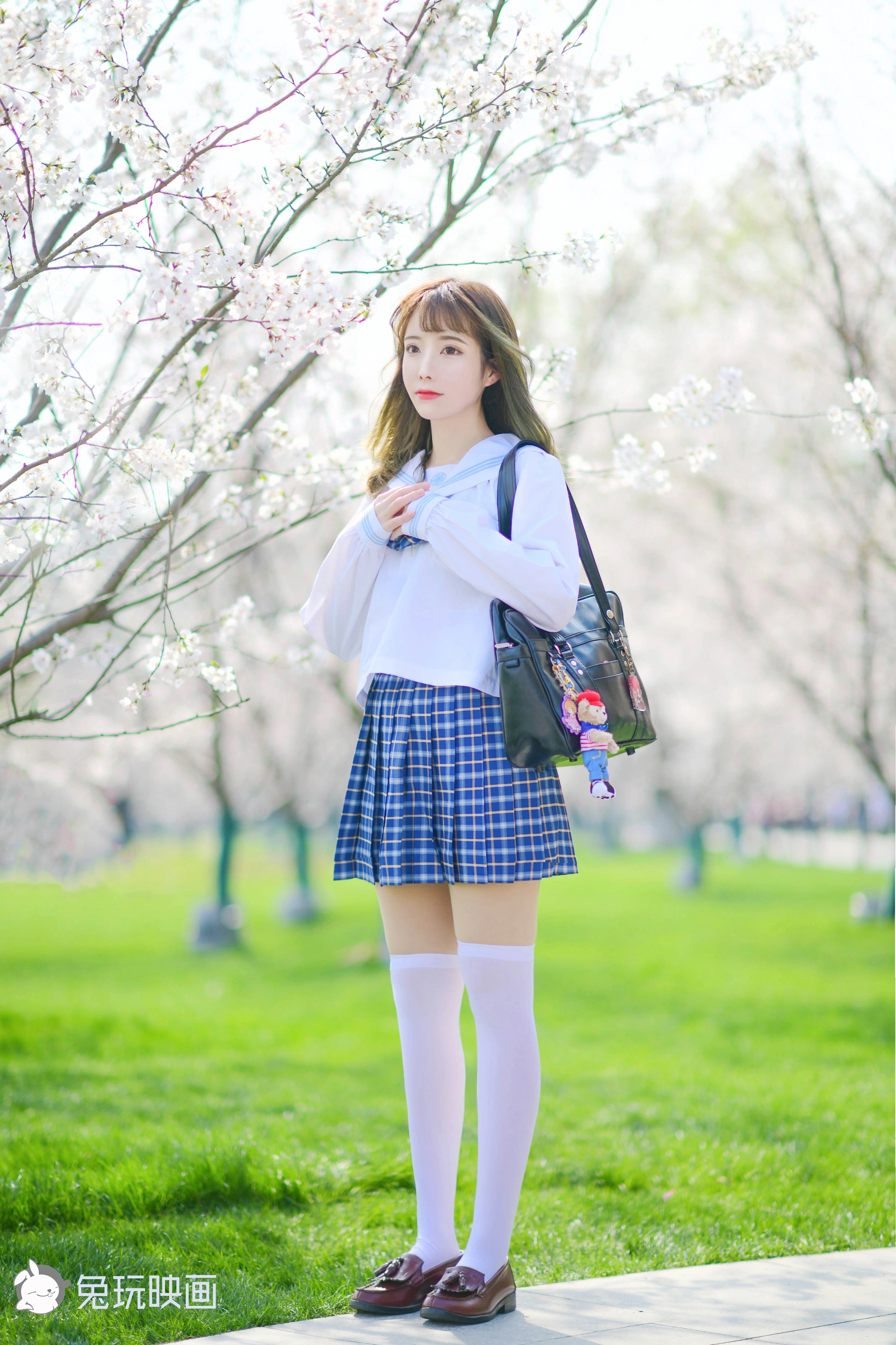 VOL.005 樱花JK [40P-352MB]