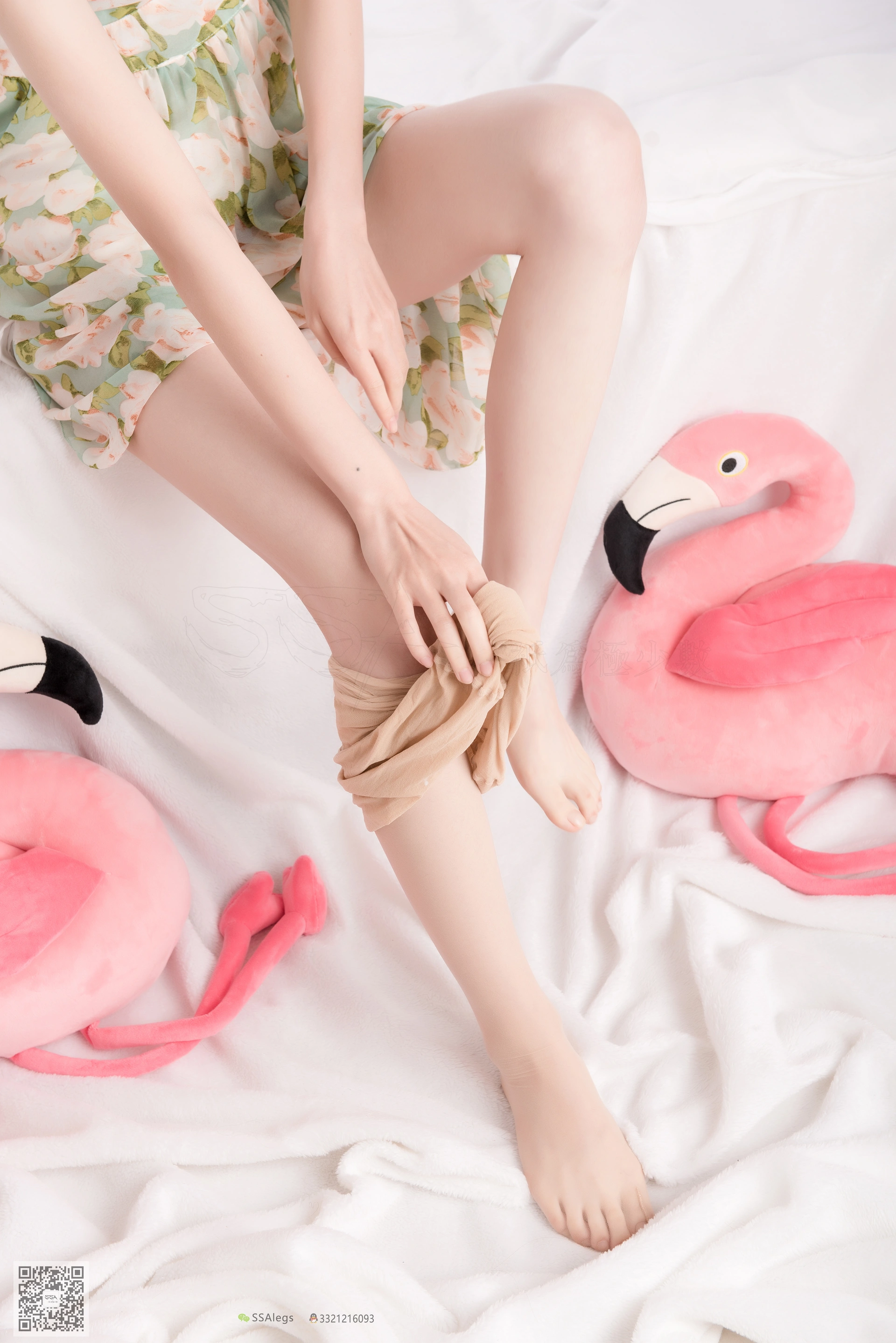 SSA丝社 超清写真 NO.022 琪琪 化身灵魂画师肉丝美足特写[99P-971MB]